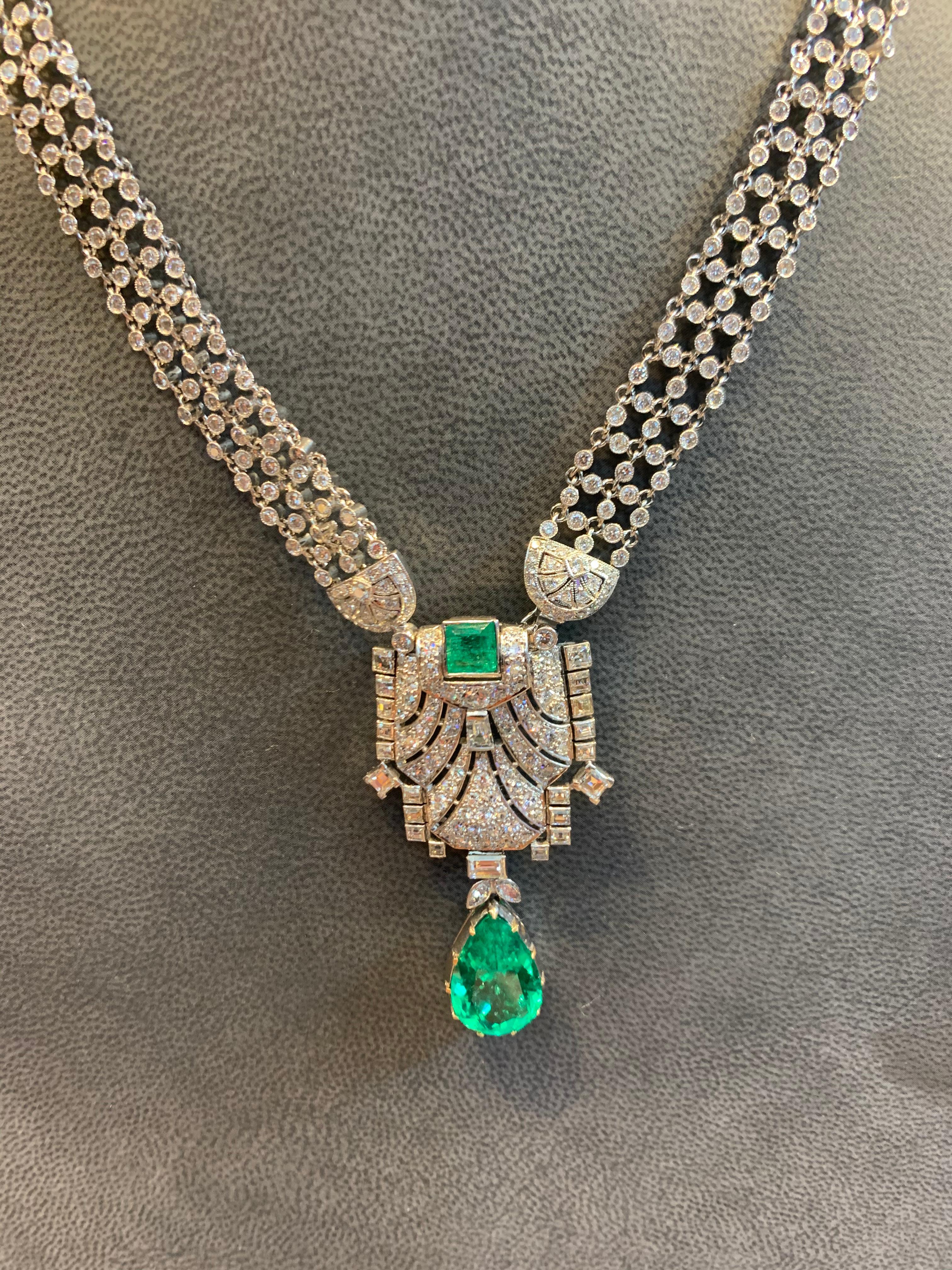 Women's Emerald and Diamond Drop Necklace For Sale