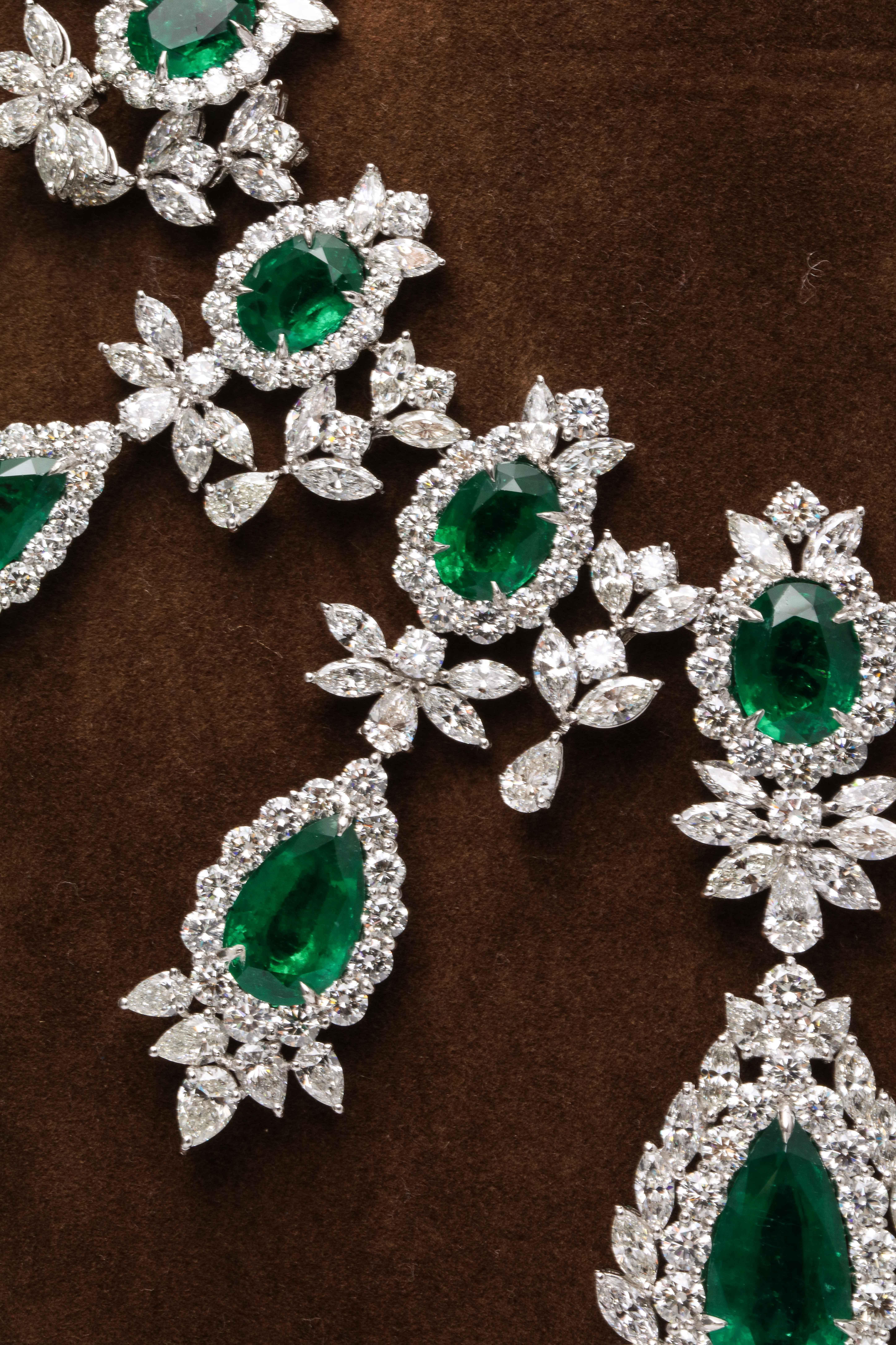 Emerald and Diamond Drop Necklace In New Condition For Sale In New York, NY