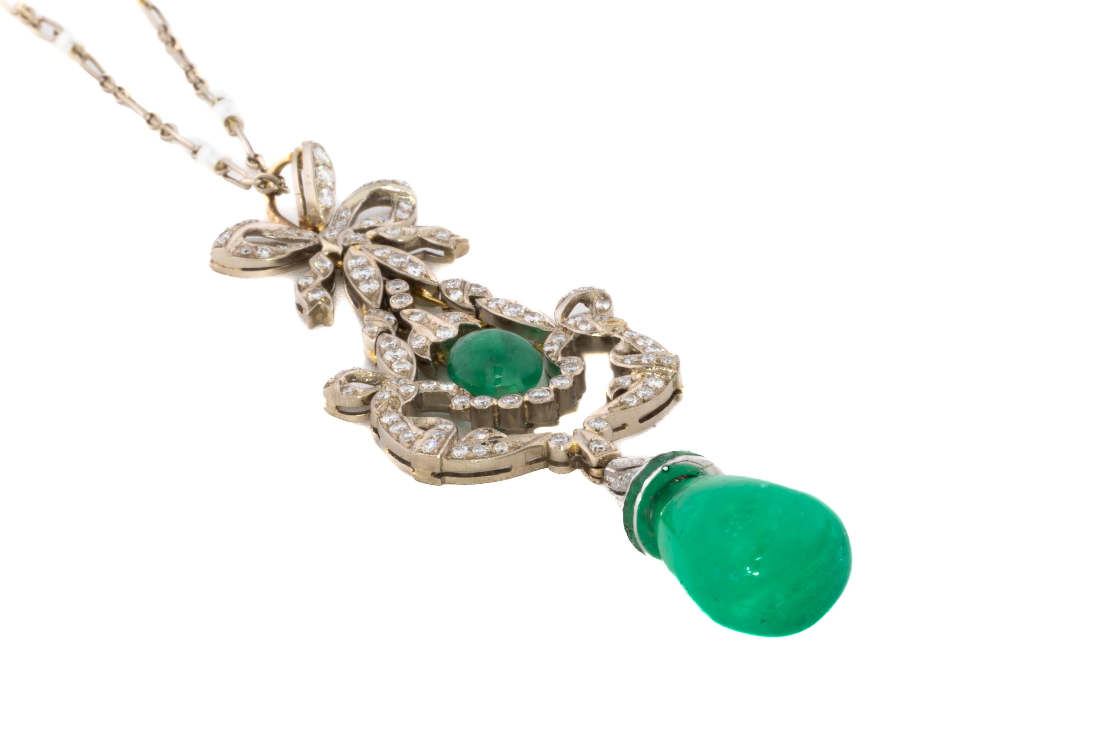 Retro Emerald and Diamond Drop Pendant Necklace For Sale