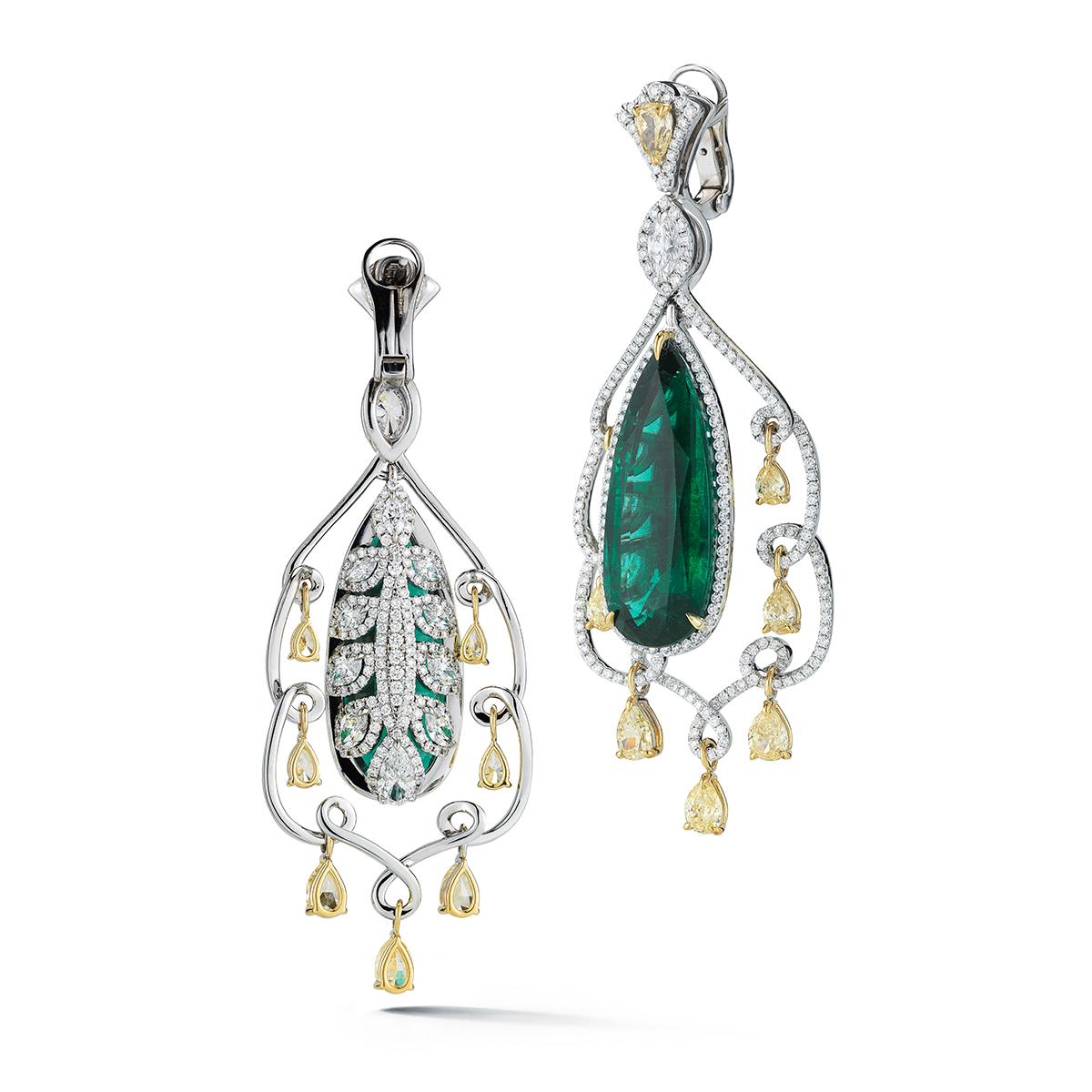 Emerald and Diamond Earring by RayazTakat In New Condition For Sale In new york, NY