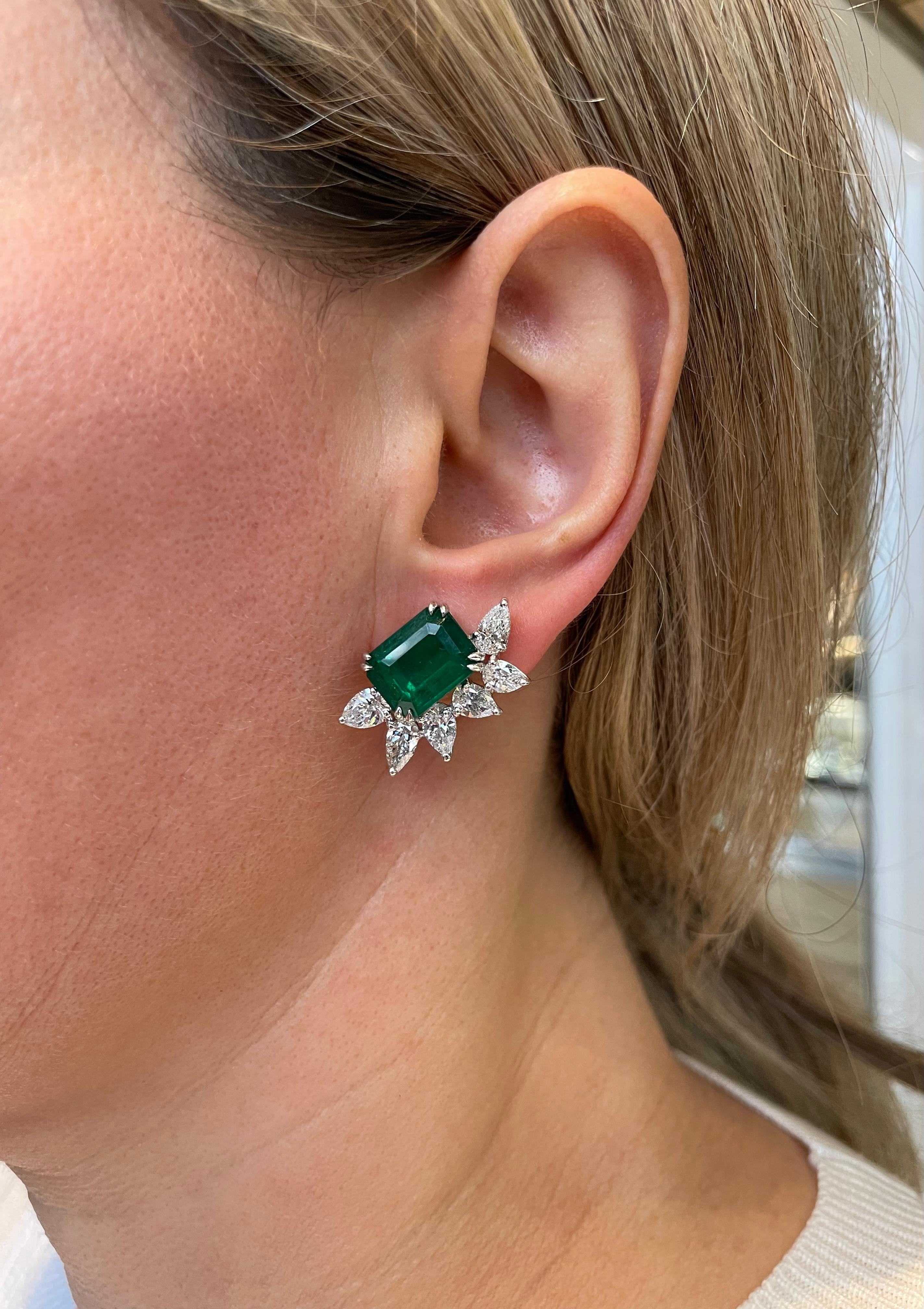 Emerald and Diamond Earring For Sale 5