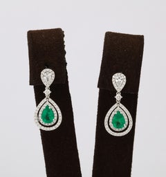 Emerald and Diamond Earring