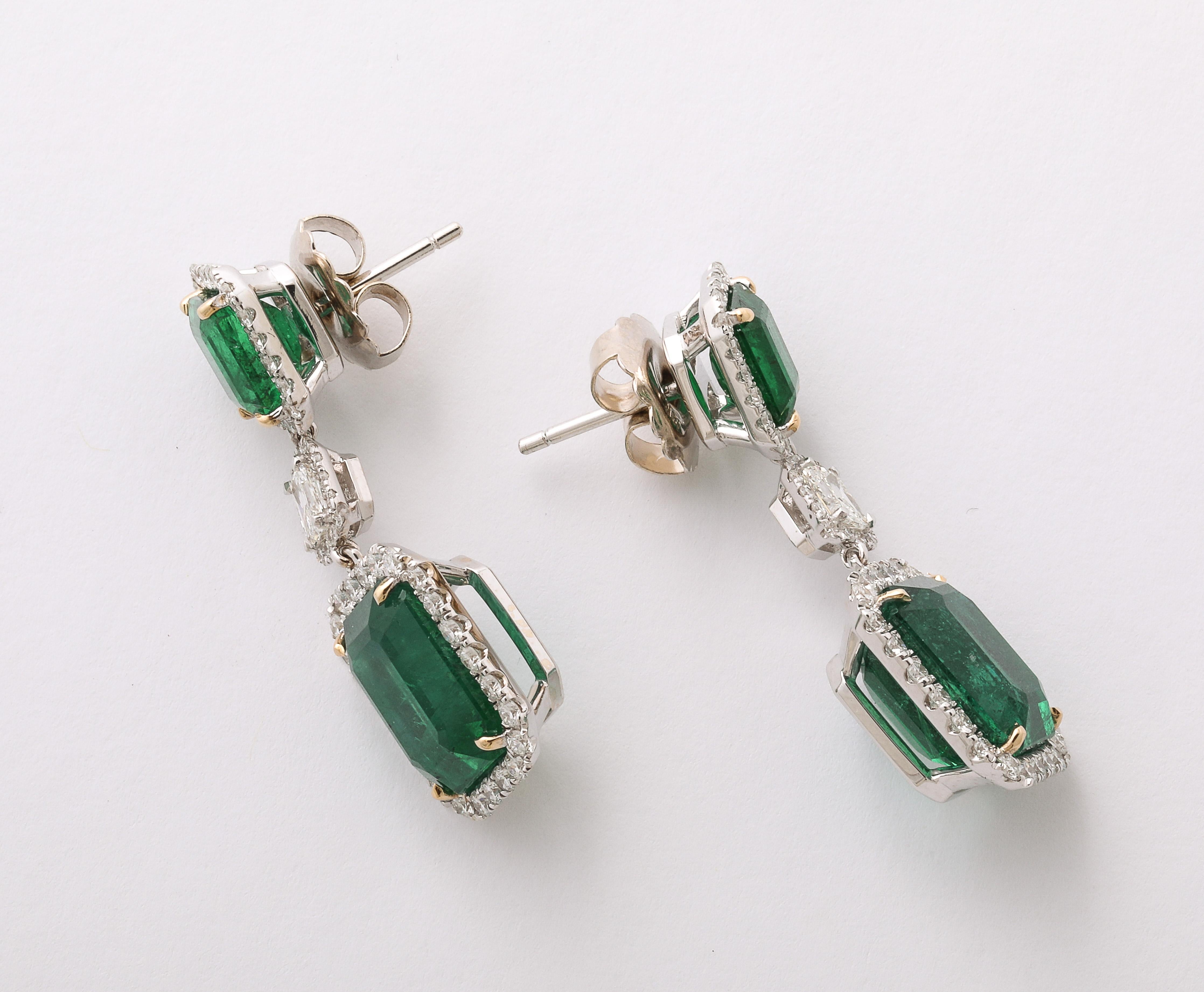 Emerald and Diamond Earring For Sale 1