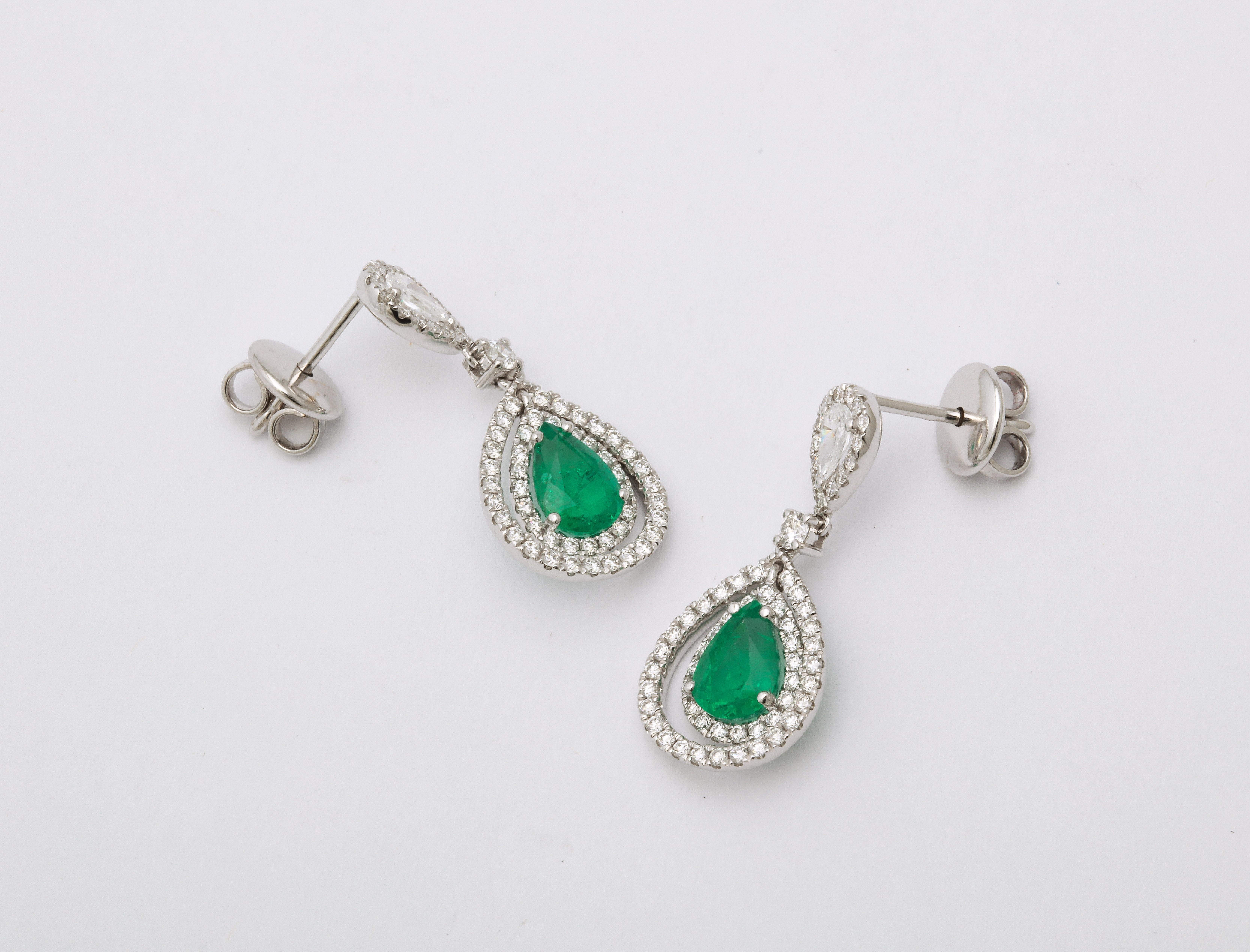 Emerald and Diamond Earring 4