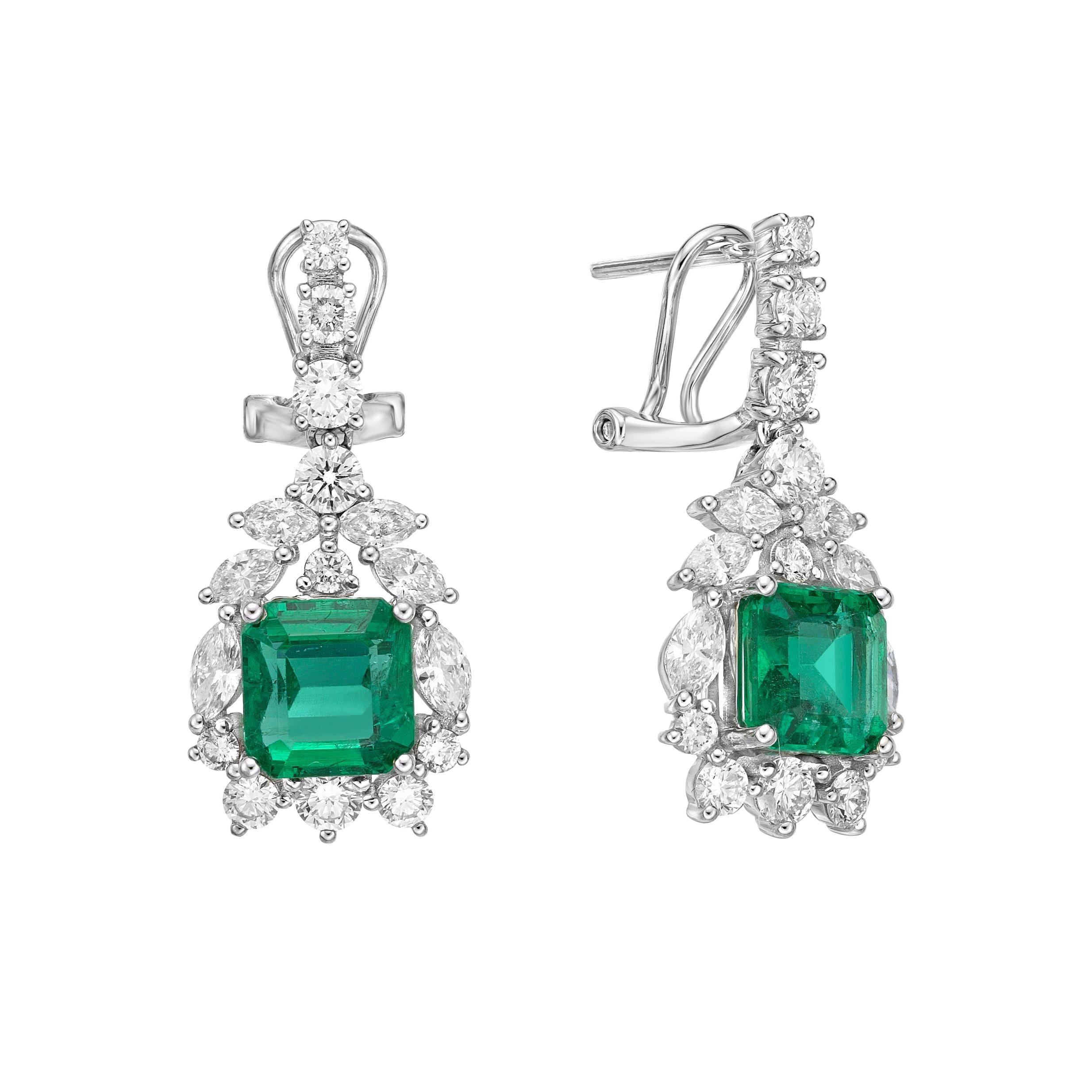 Contemporary Emerald and Diamond Earring in 18 Karat White Gold