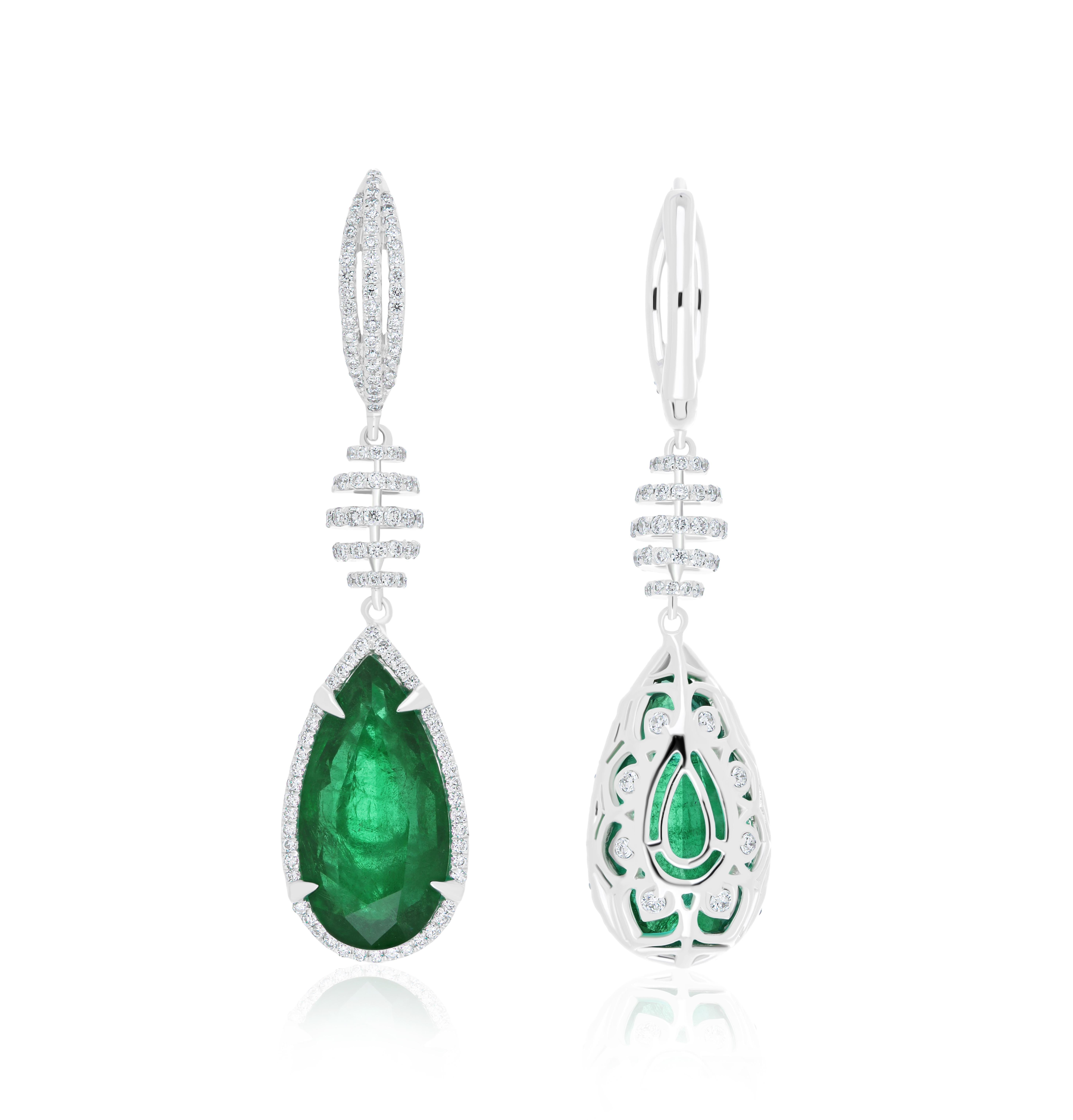 Pear Cut Emerald and Diamond Earring in 18k White Gold for Charismas Party Wear Earring  For Sale