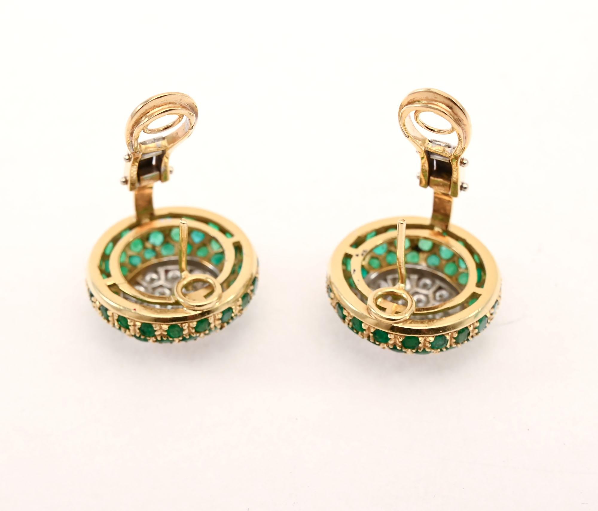 Emerald and Diamond Earrings In Excellent Condition For Sale In Darnestown, MD