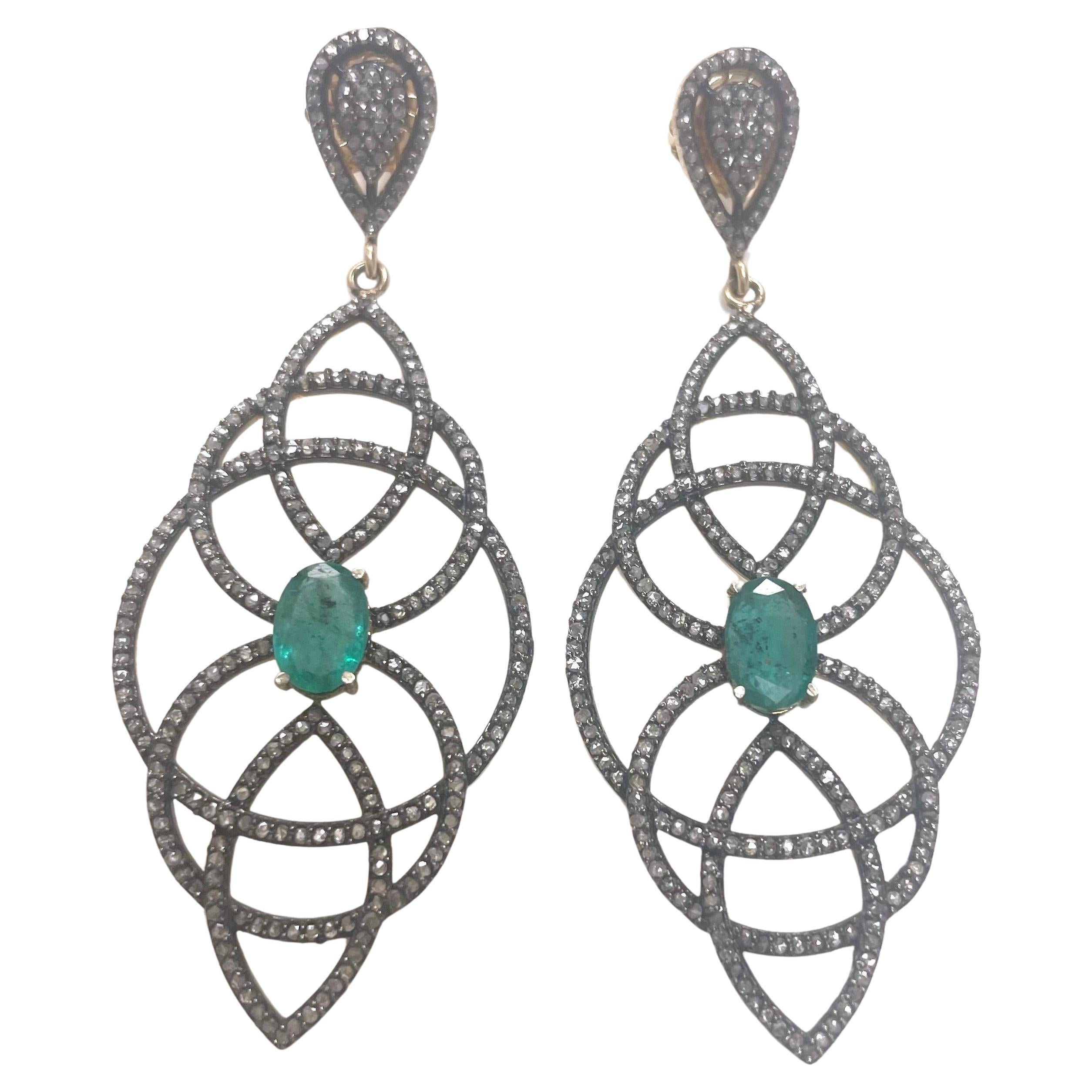 Emerald and Diamond Paradizia Earrings In New Condition For Sale In Laguna Beach, CA