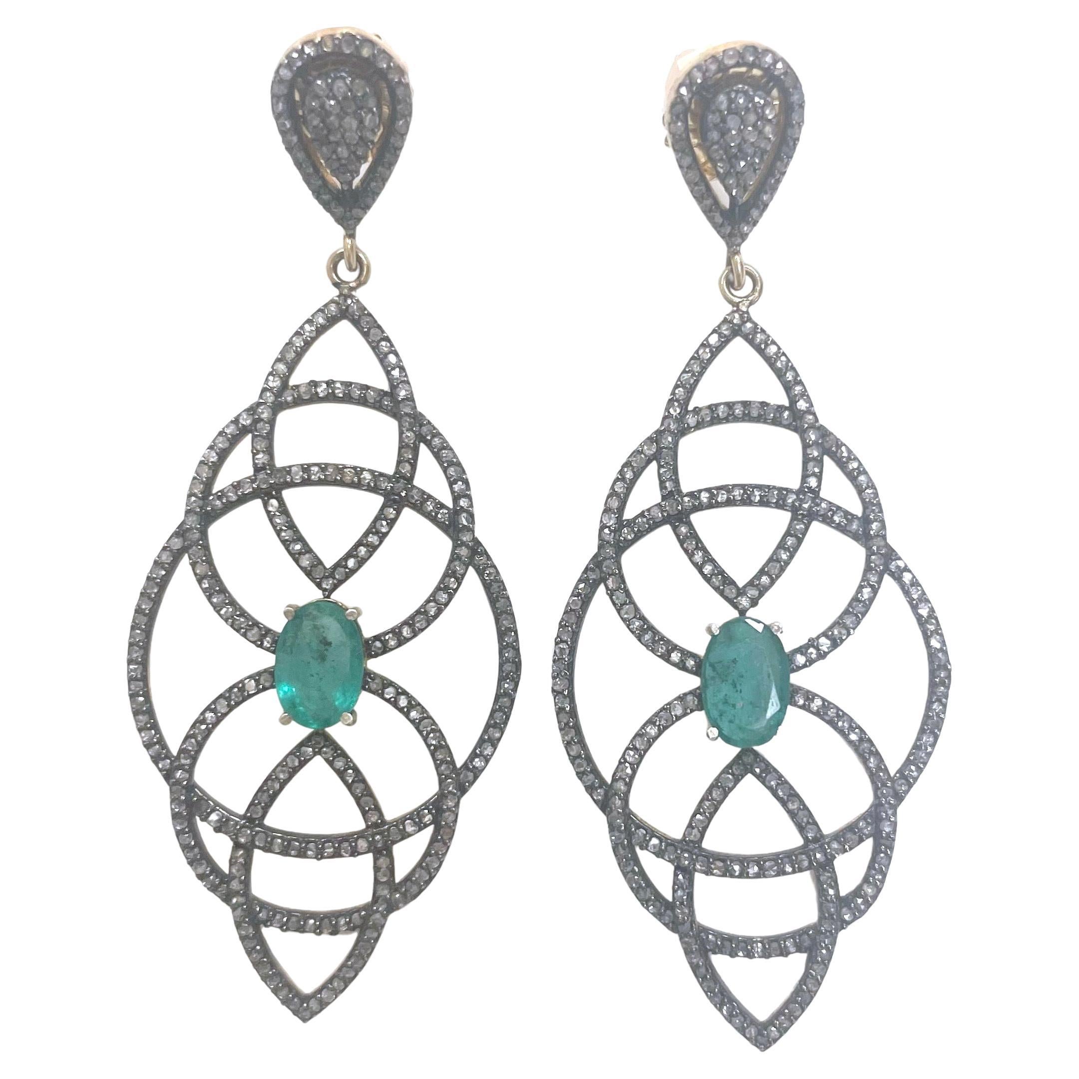 Emerald and Diamond Paradizia Earrings For Sale 1