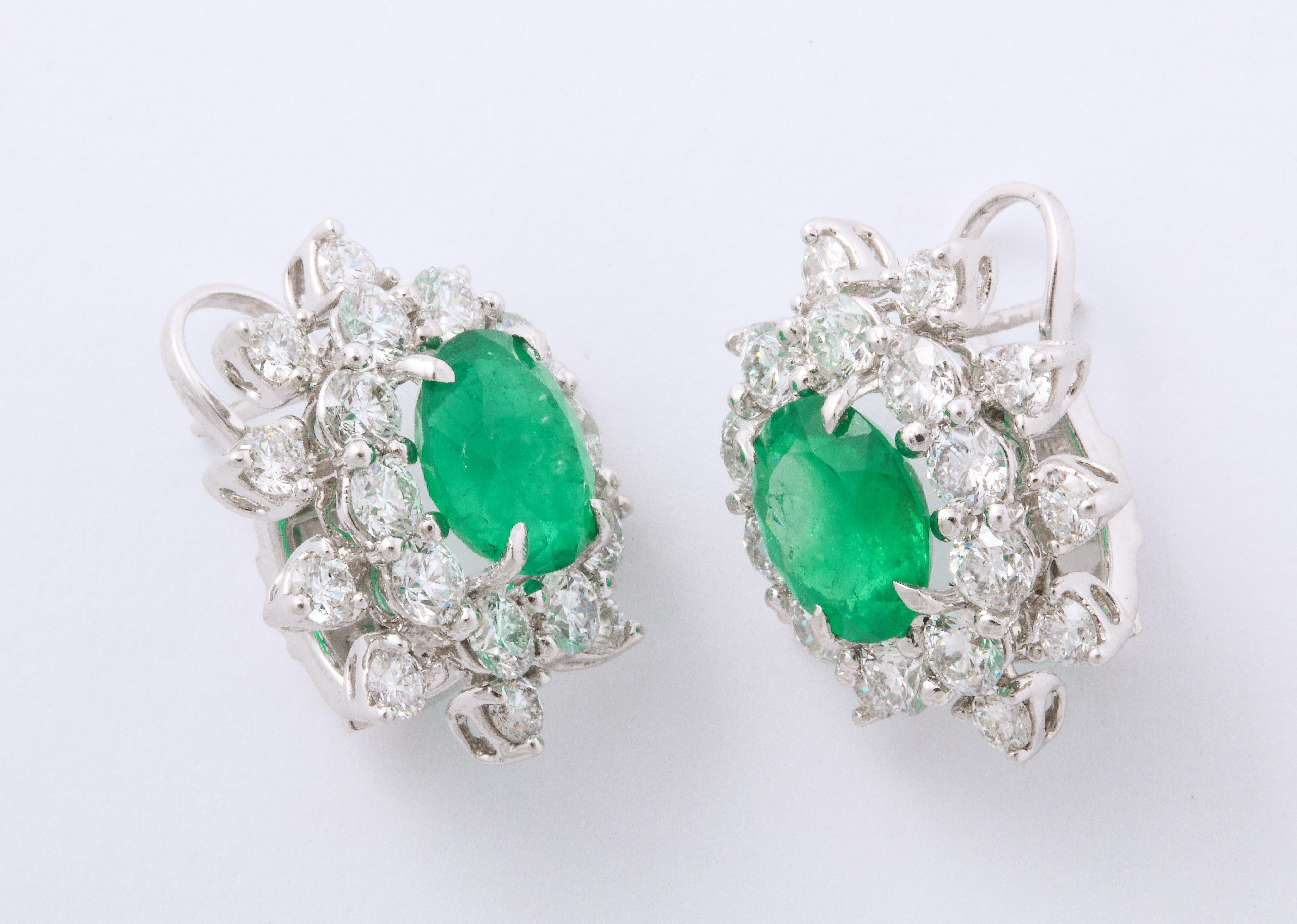 Emerald and Diamond Earrings For Sale 3