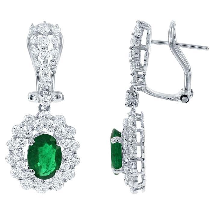 18k White Gold 1.67ct Emerald and 2.37ct Diamond Earrings For Sale
