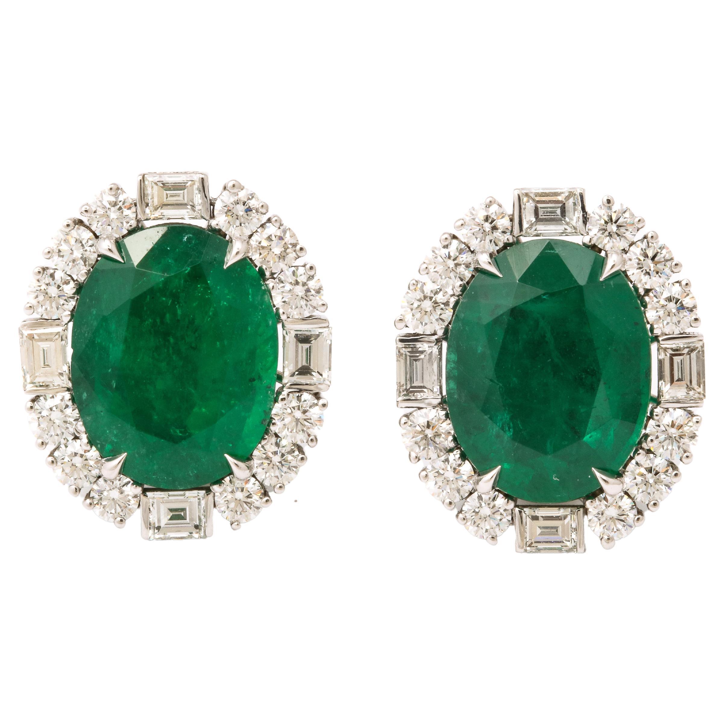 Emerald and Diamond Earrings For Sale