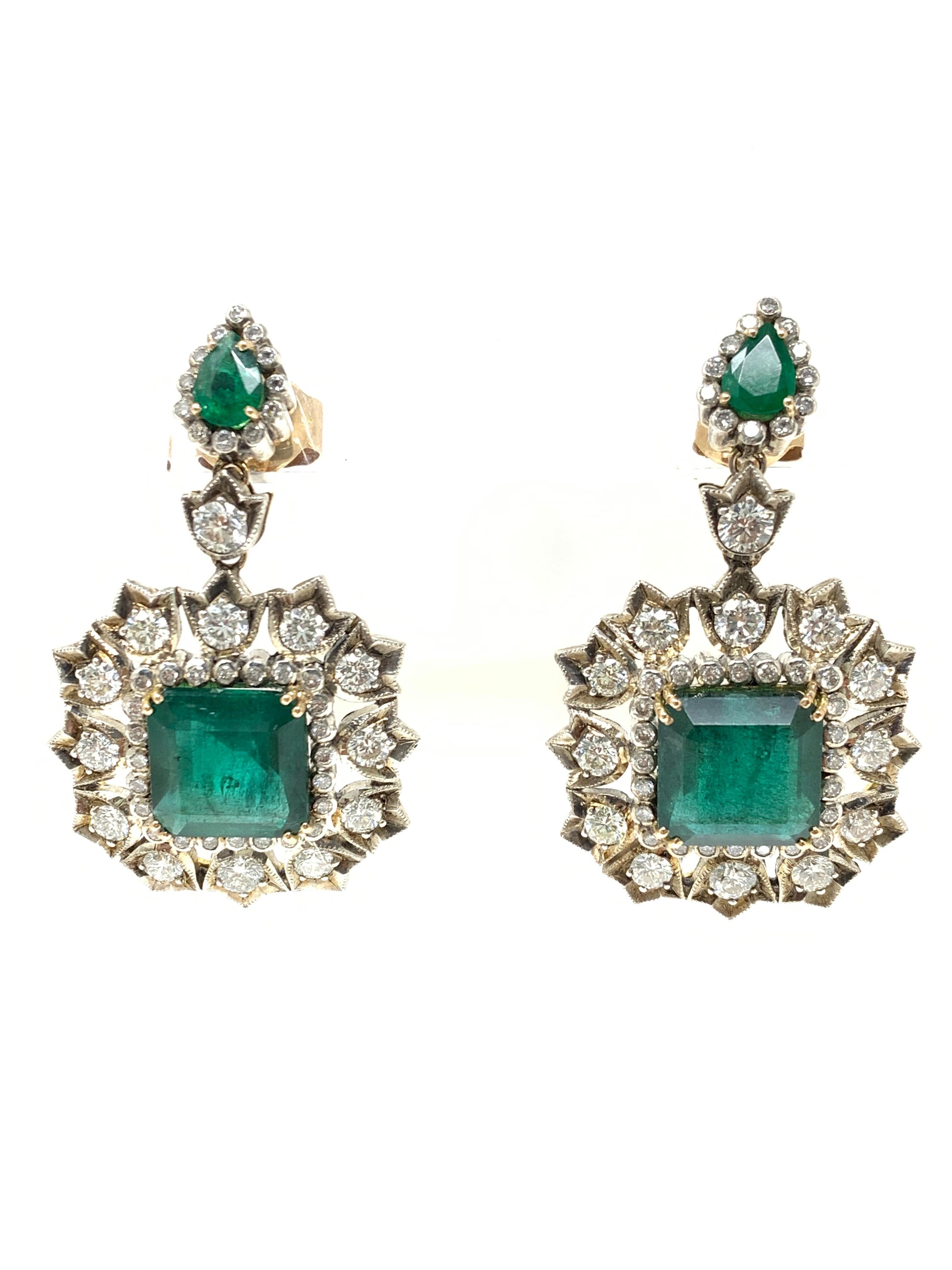 Emerald and Diamond Earrings in 18 Karat White Gold 1