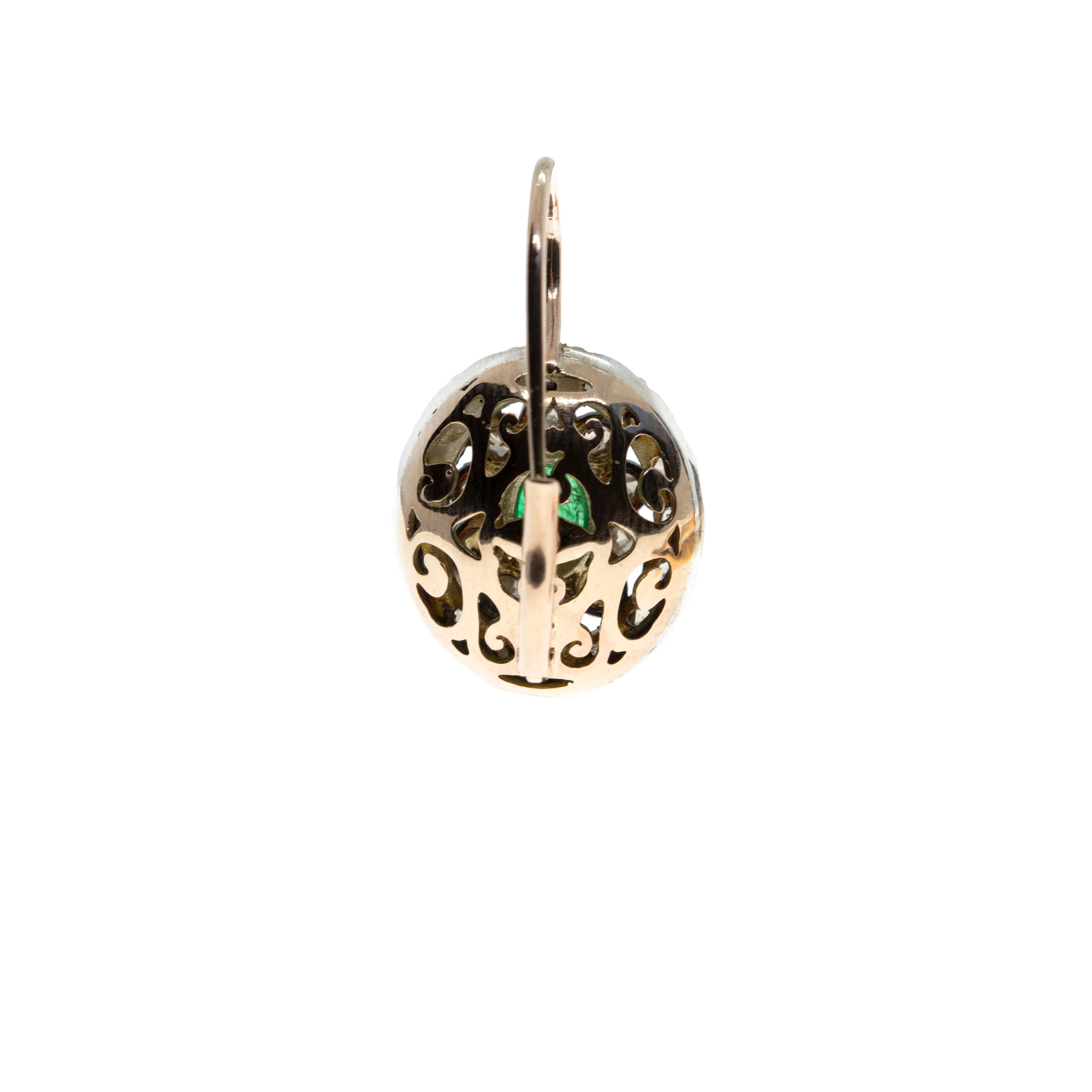 Taille rose Pendants d'oreilles Cesellato du 21e siècle en or rose 9 carats, émeraudes et diamants en vente