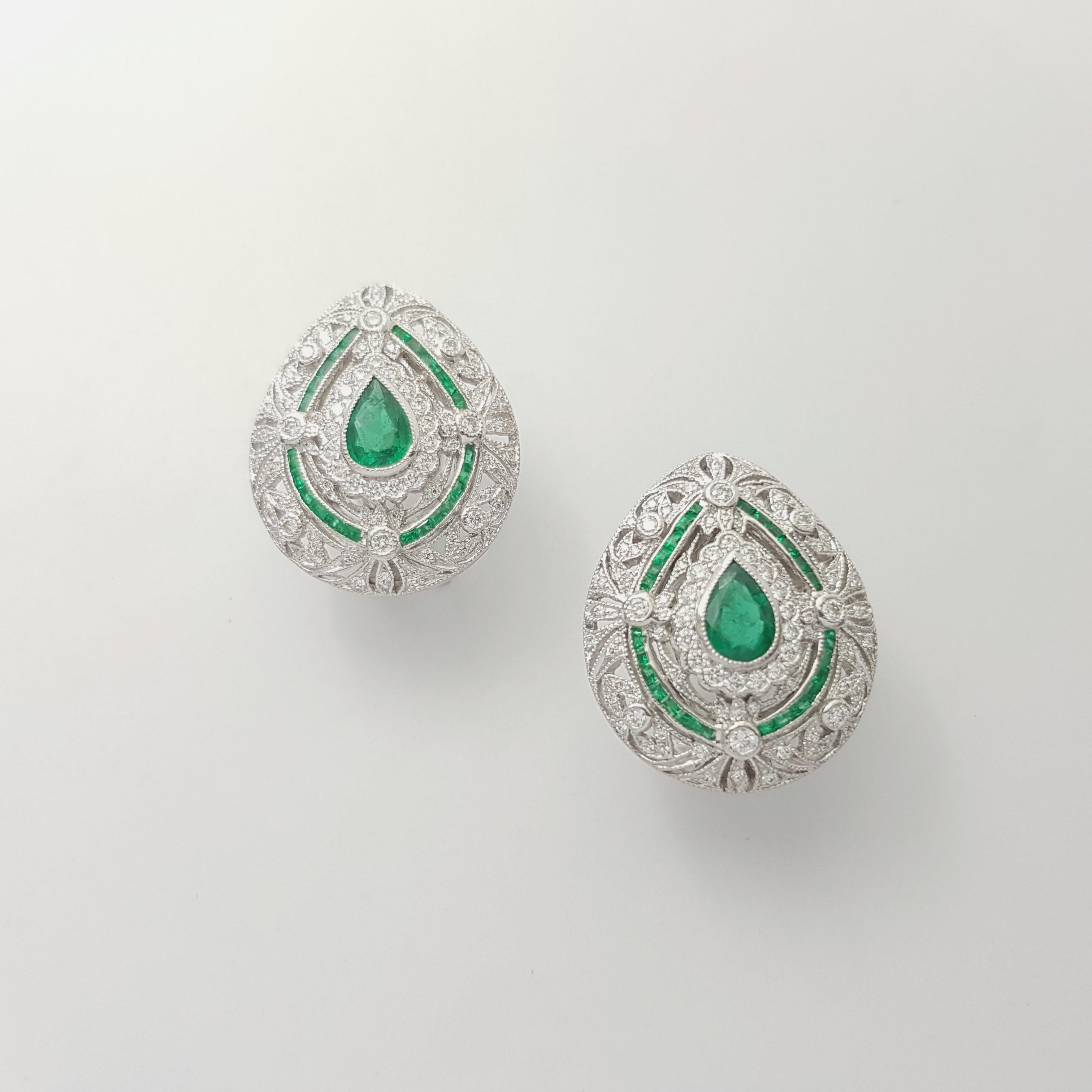 Smaragd- und Diamant-Ohrringe in 18K Weißgoldfassung (Tropfenschliff) im Angebot