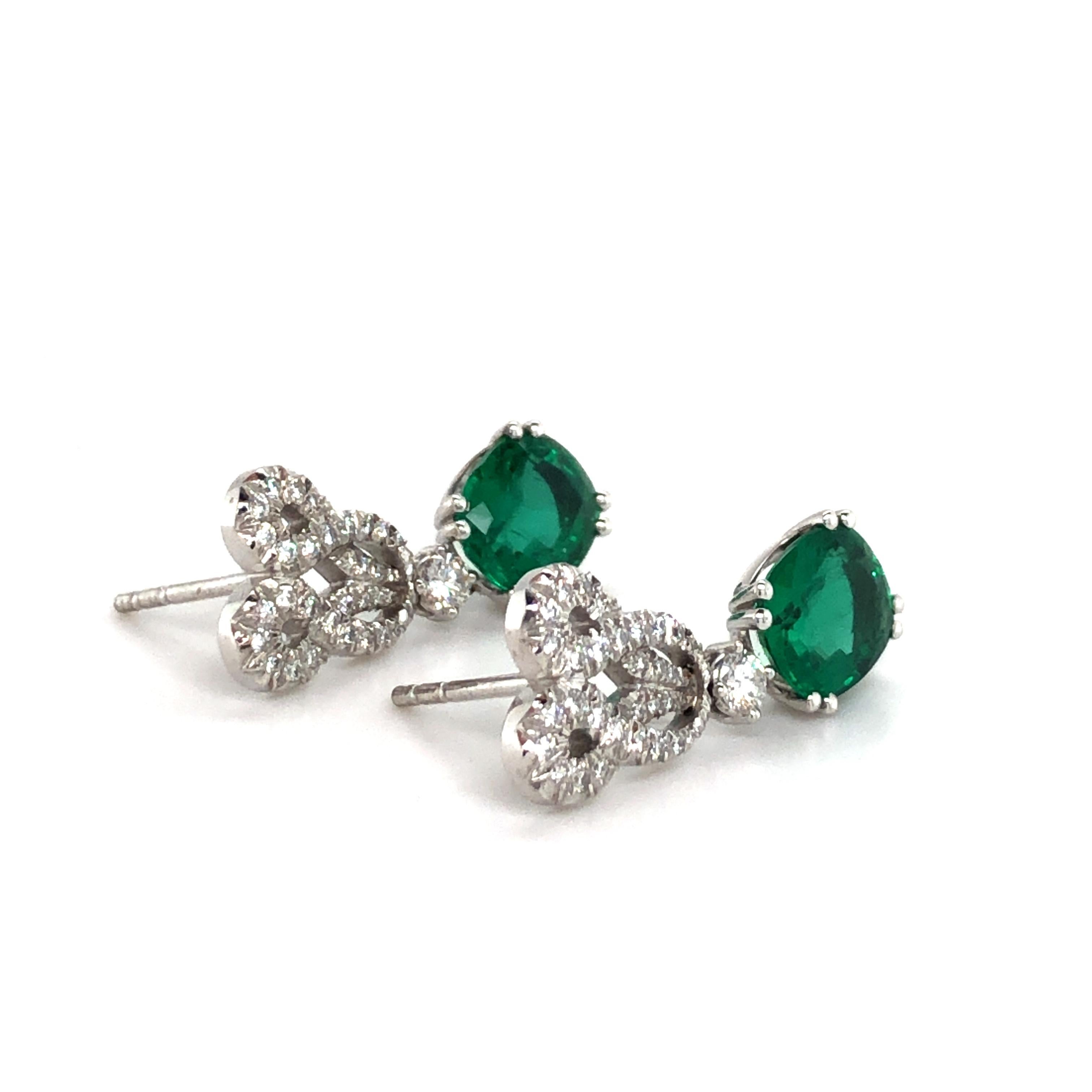 Emerald and Diamond Earstuds by Péclard in 18 Karat White Gold For Sale 4