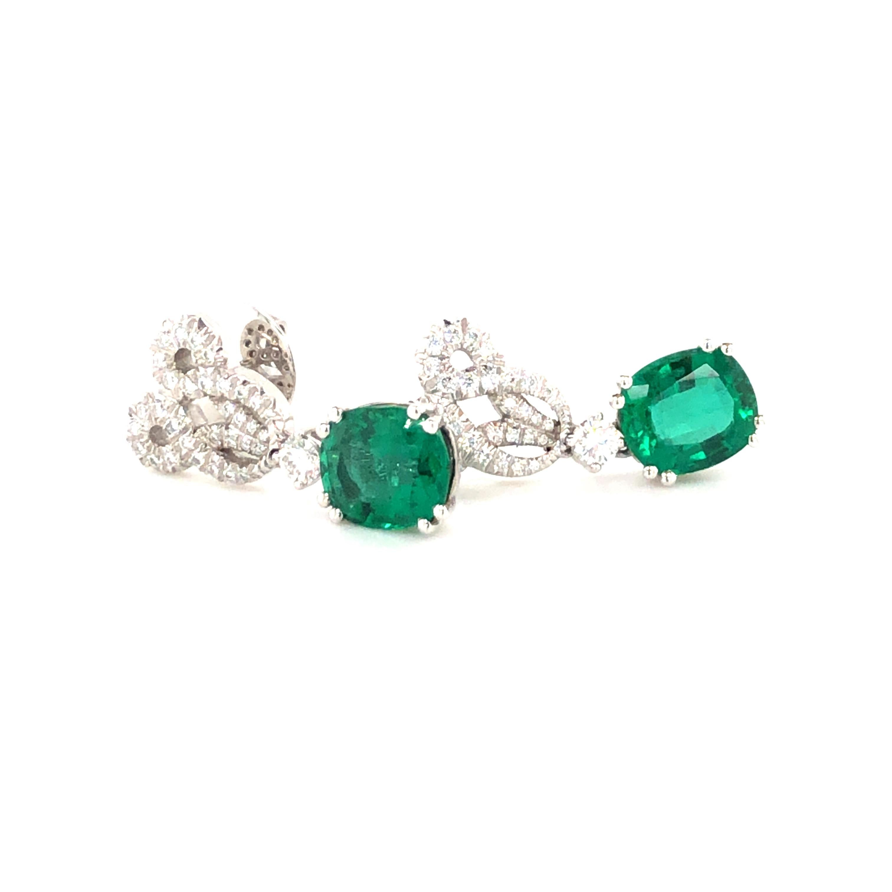 Emerald and Diamond Earstuds by Péclard in 18 Karat White Gold For Sale 2