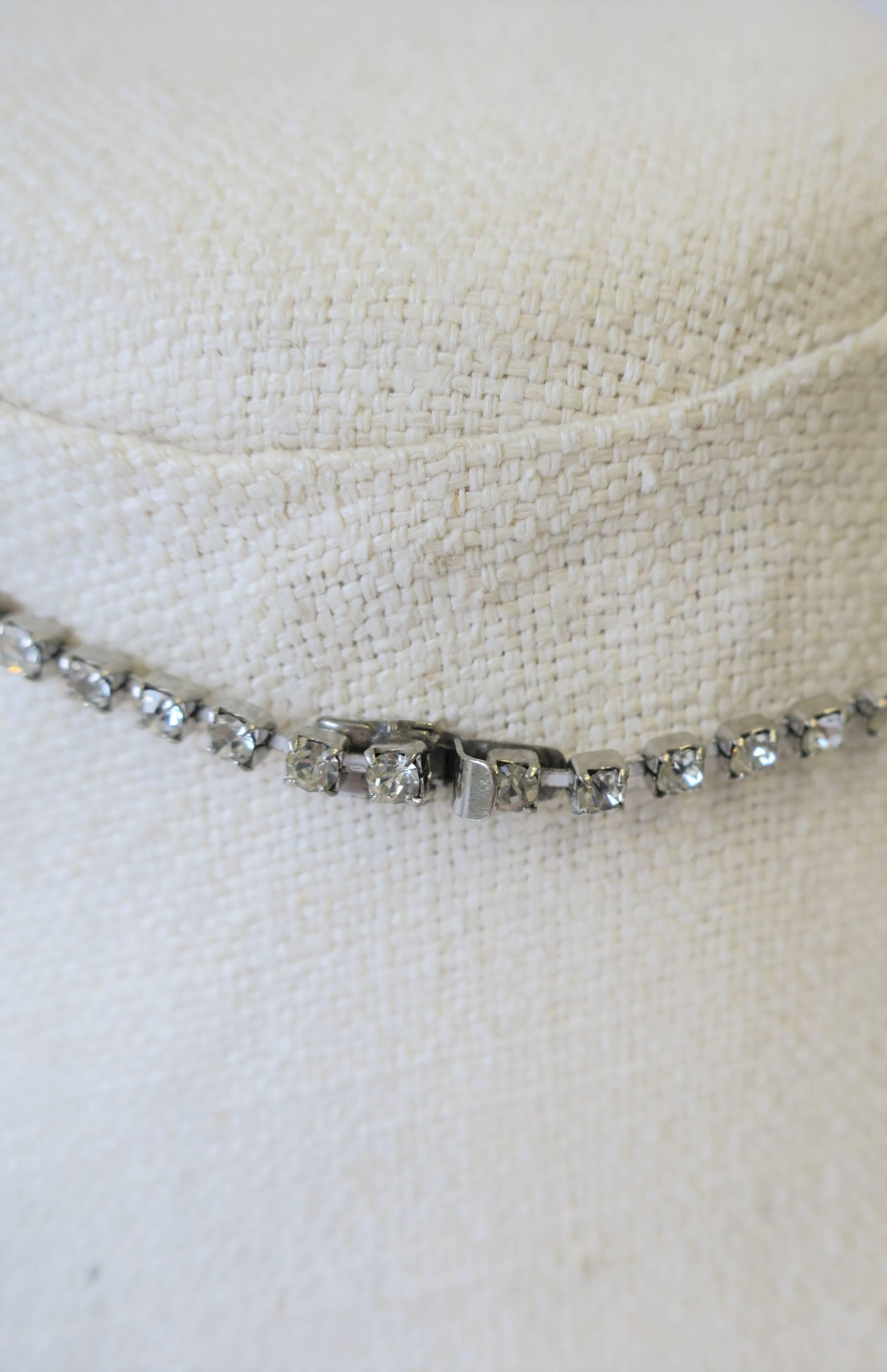 Metal Vintage Emerald and Diamond-Esque Rhinestone Necklace 