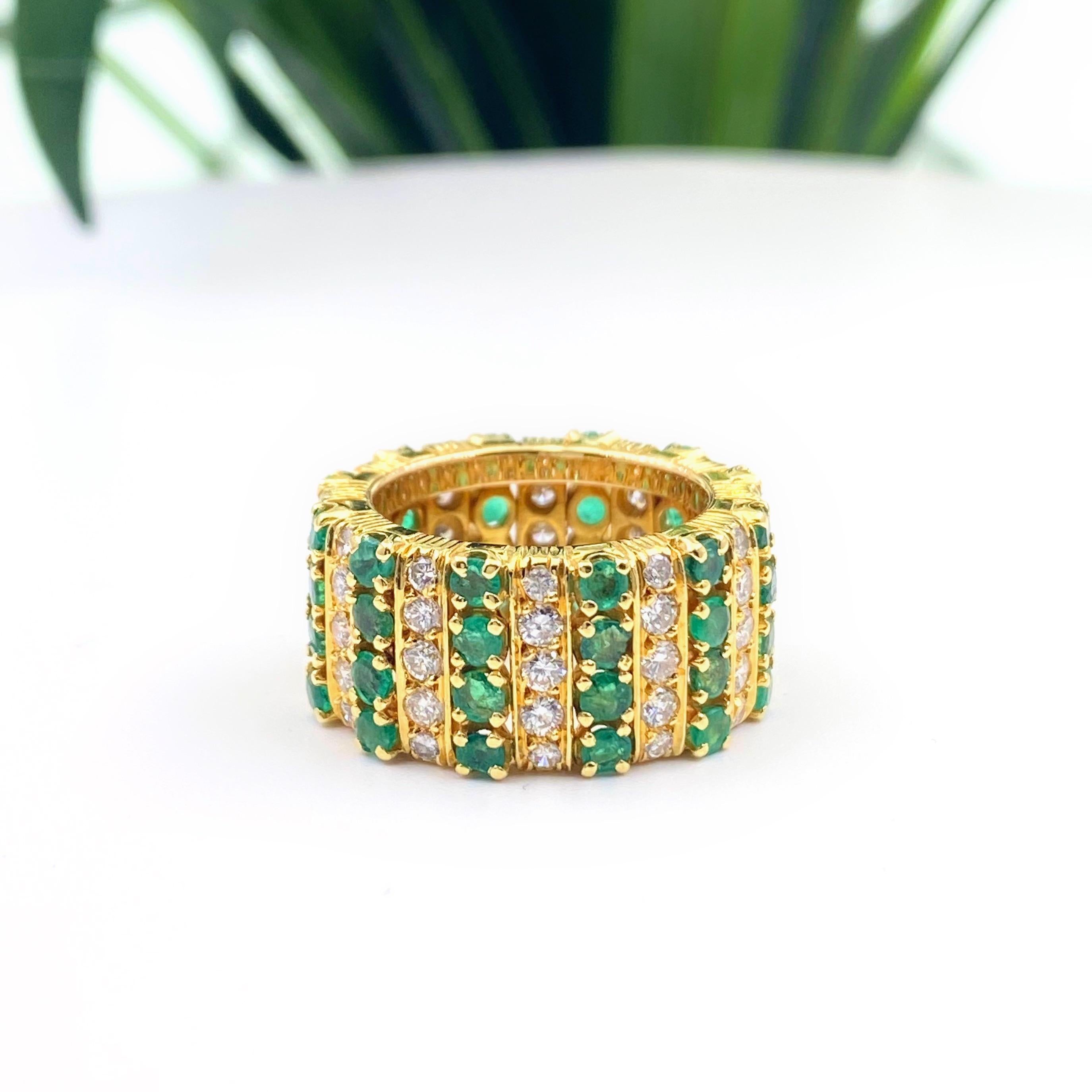 Round Cut Emerald and Diamond Eternity Cocktail Ring 18 Karat Yellow Gold For Sale