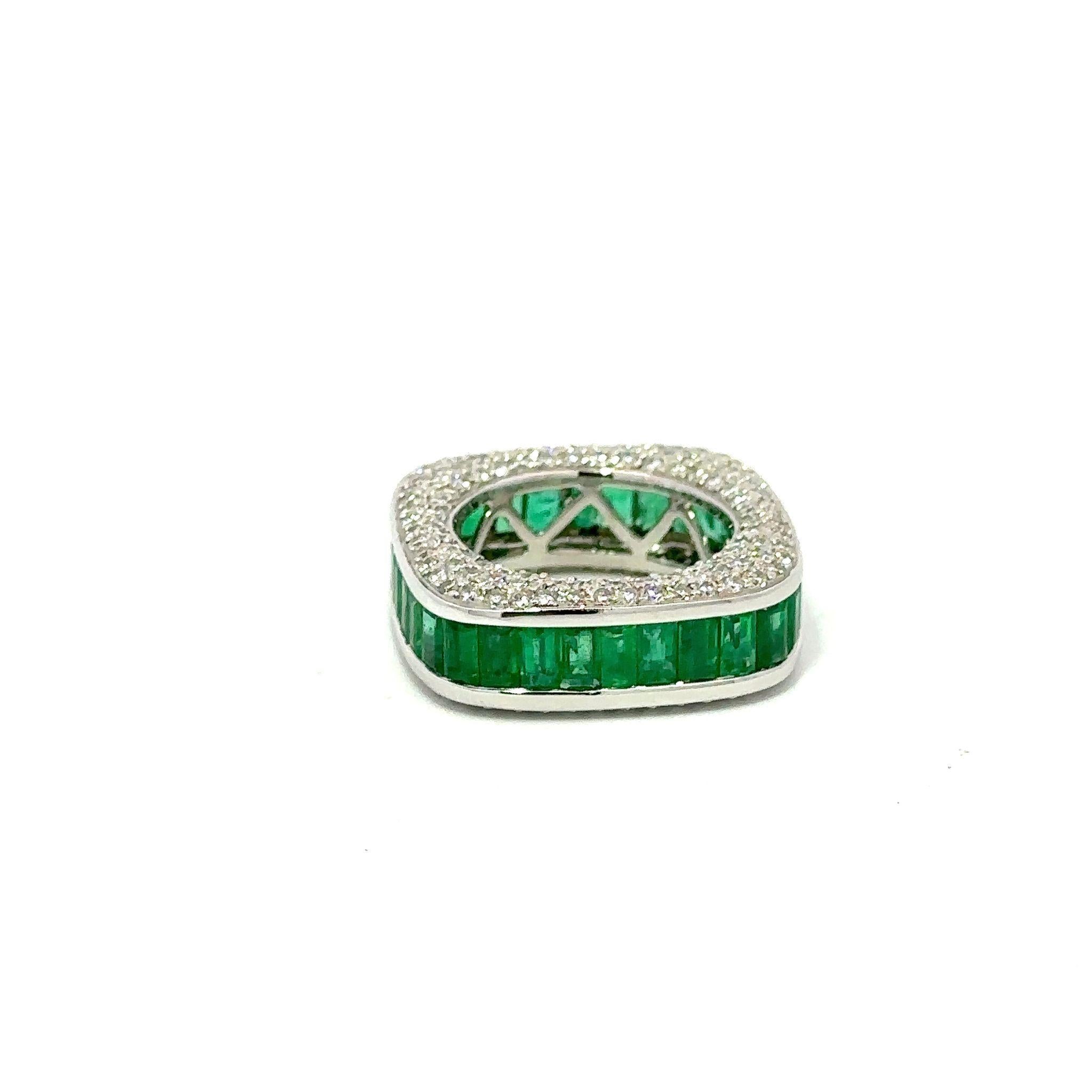 Emerald and Diamond Eternity Cushion-Shaped Band In 18K White Gold In Good Condition For Sale In Houston, TX