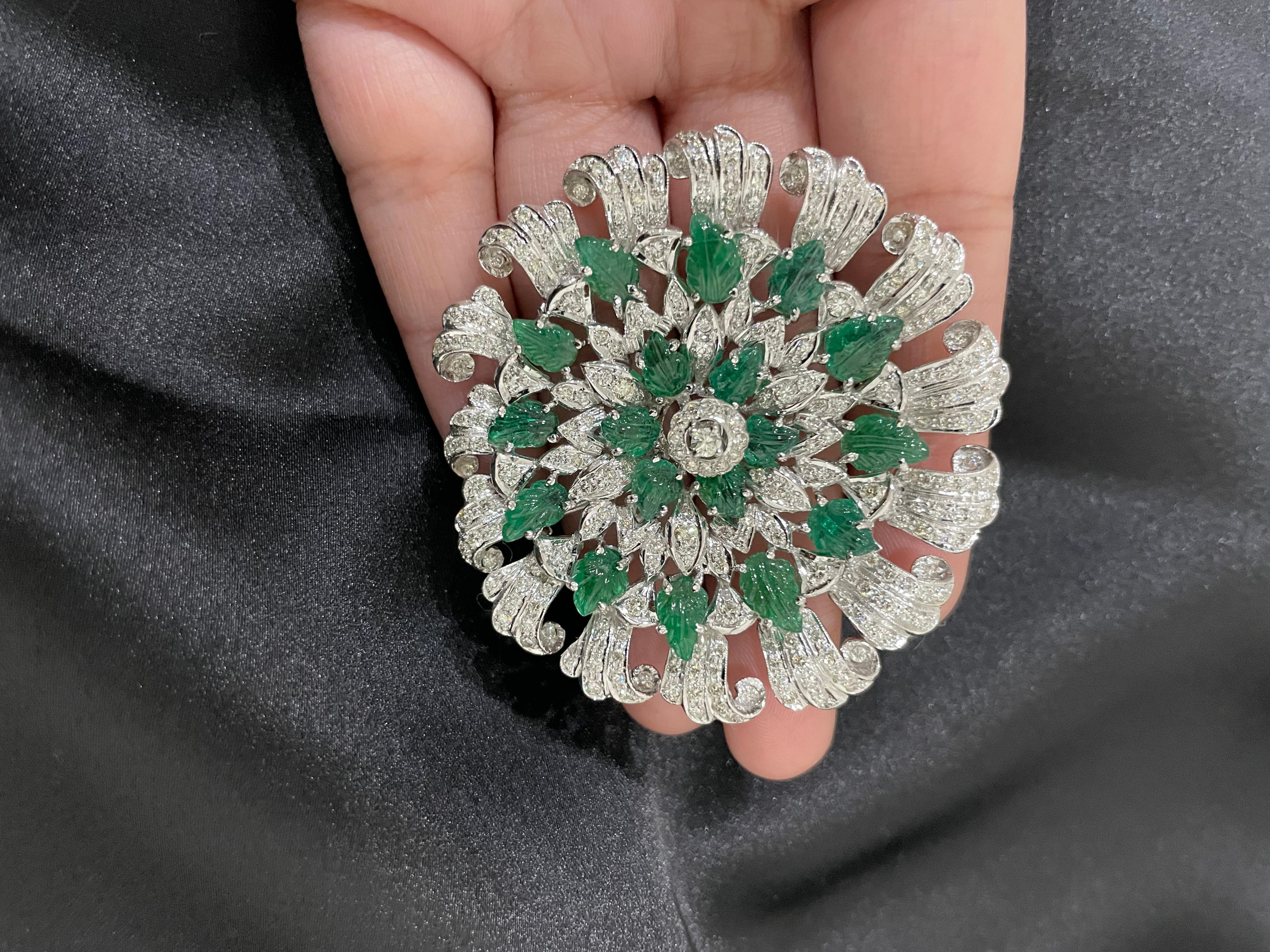 Art Deco Natural Emerald Diamond Big Flower Brooch 18k Solid White Gold, Fine Jewelry For Sale