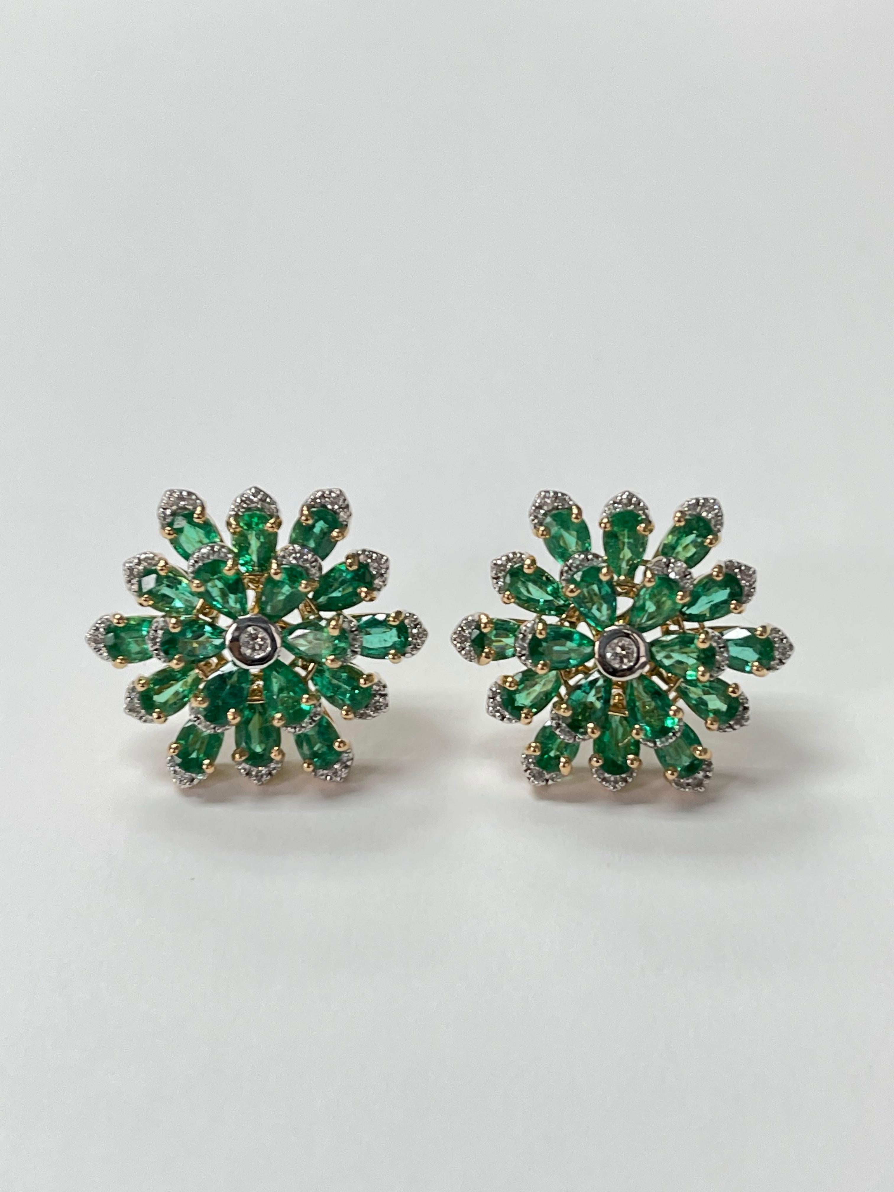beautiful emerald earrings