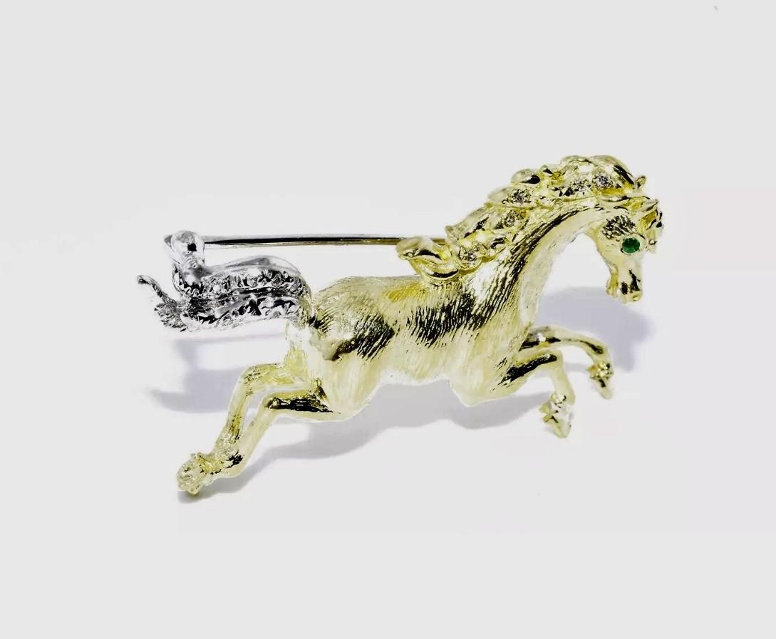 Esmeralda  y  Diamante Galopante  Alfiler/Croche Caballo Oro Amarillo/Blanco 18K Corte brillante en venta