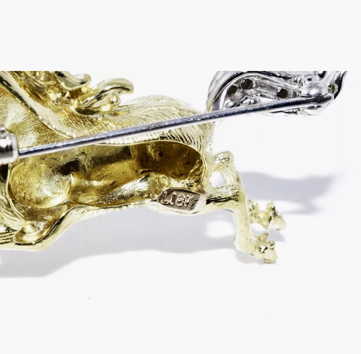 Femenino o masculino Esmeralda  y  Diamante Galopante  Alfiler/Croche Caballo Oro Amarillo/Blanco 18K en venta