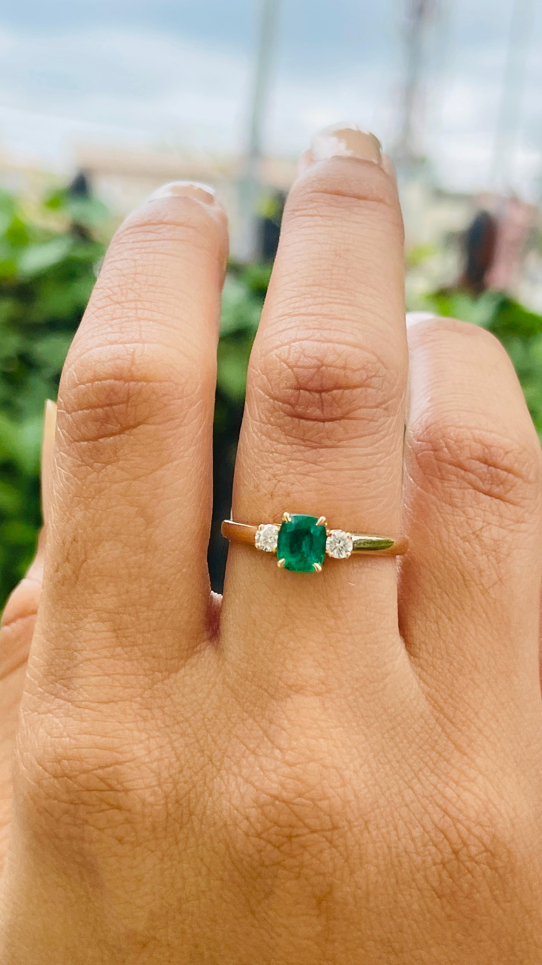 For Sale:  Emerald Gemstone Ring in 18k Solid Yellow Gold with Diamonds 10