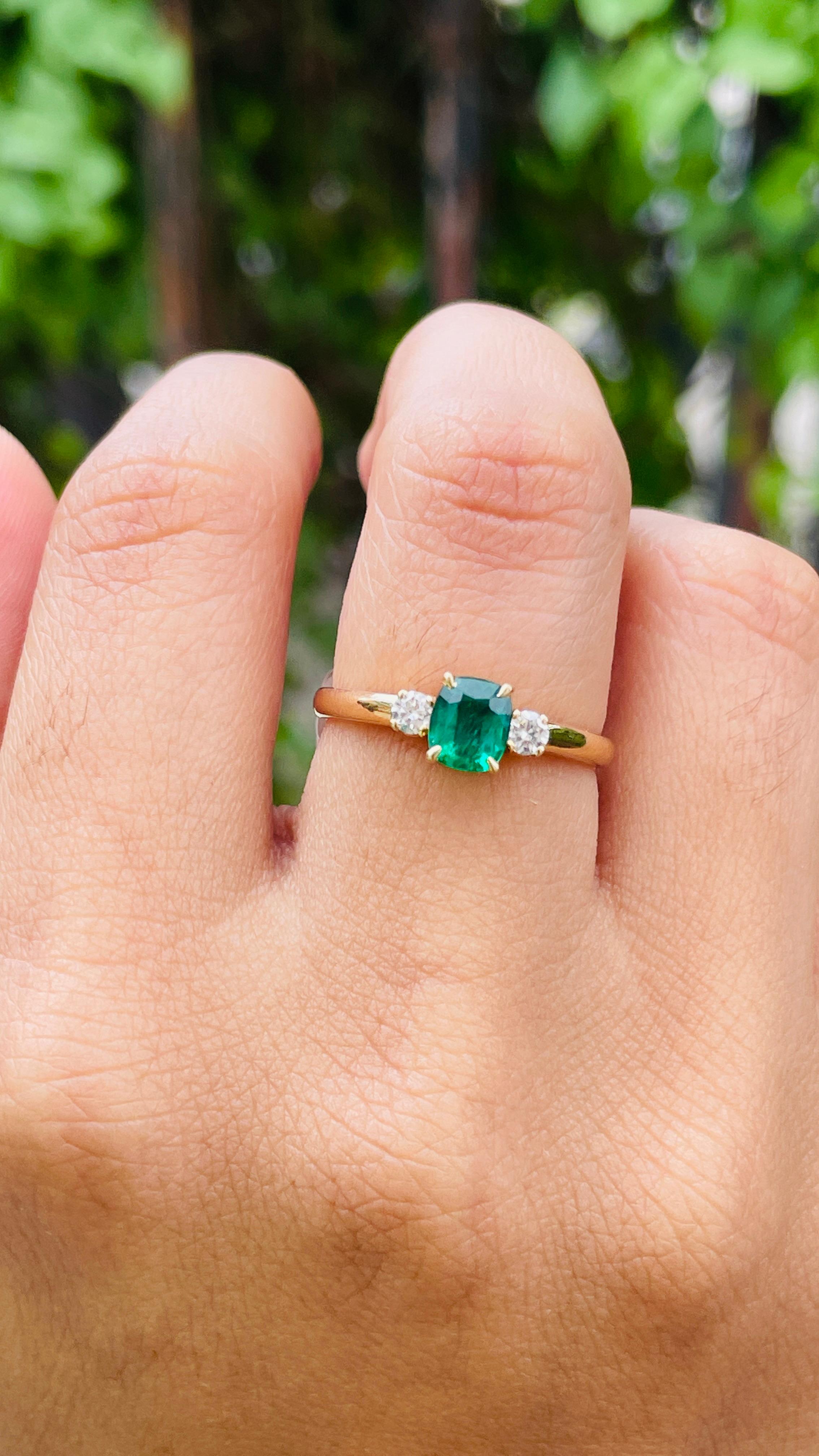 For Sale:  Emerald Gemstone Ring in 18k Solid Yellow Gold with Diamonds 2