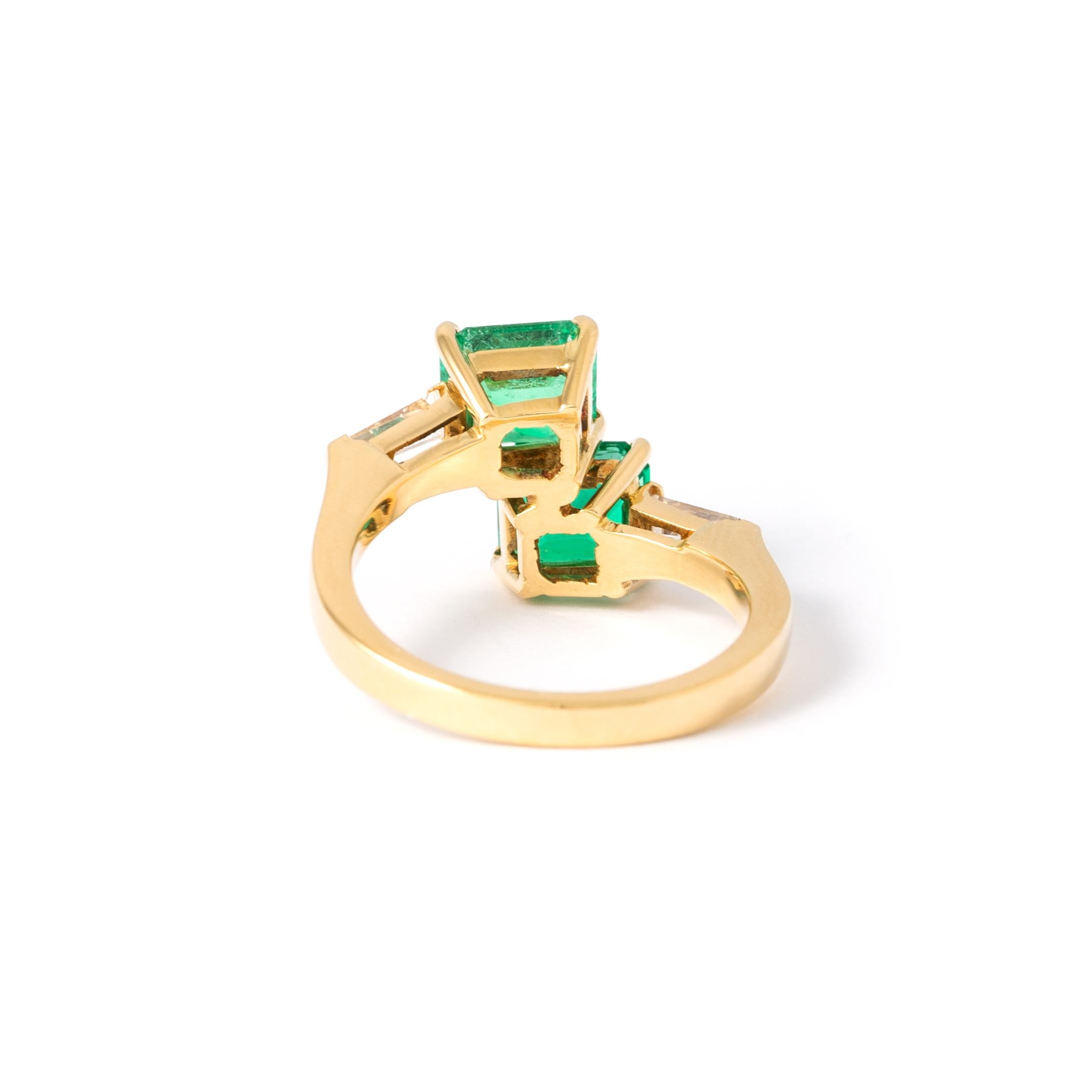 Baguette Cut Emerald and Diamond Gold Ring For Sale