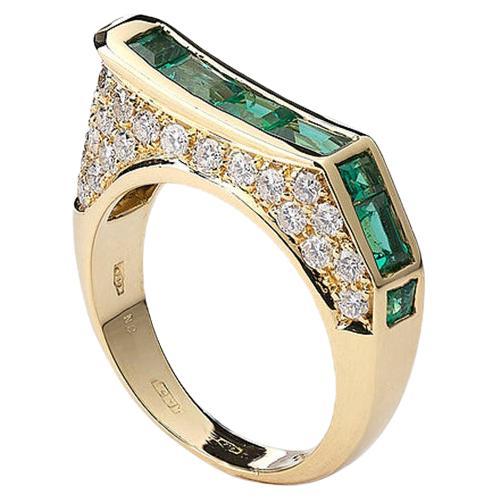 Emerald and Diamond Gold Ring For Sale
