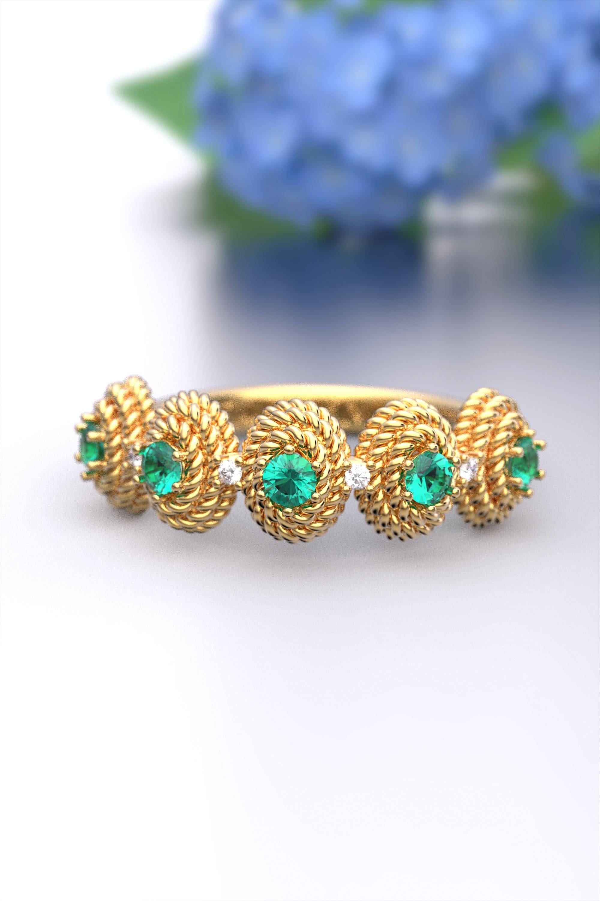 Im Angebot: Goldring mit Smaragd und Diamant, hergestellt in Italien in 18 Karat () 3