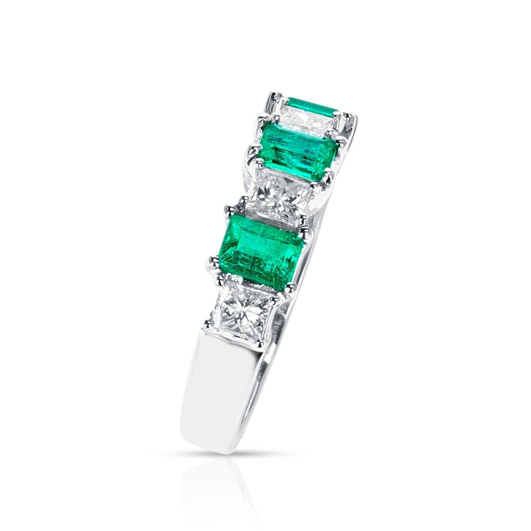 Emerald and Diamond Half Band Bridal Ring, 18k In Excellent Condition For Sale In New York, NY