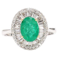 Smaragd und Diamant Halo 18K Gold Ring