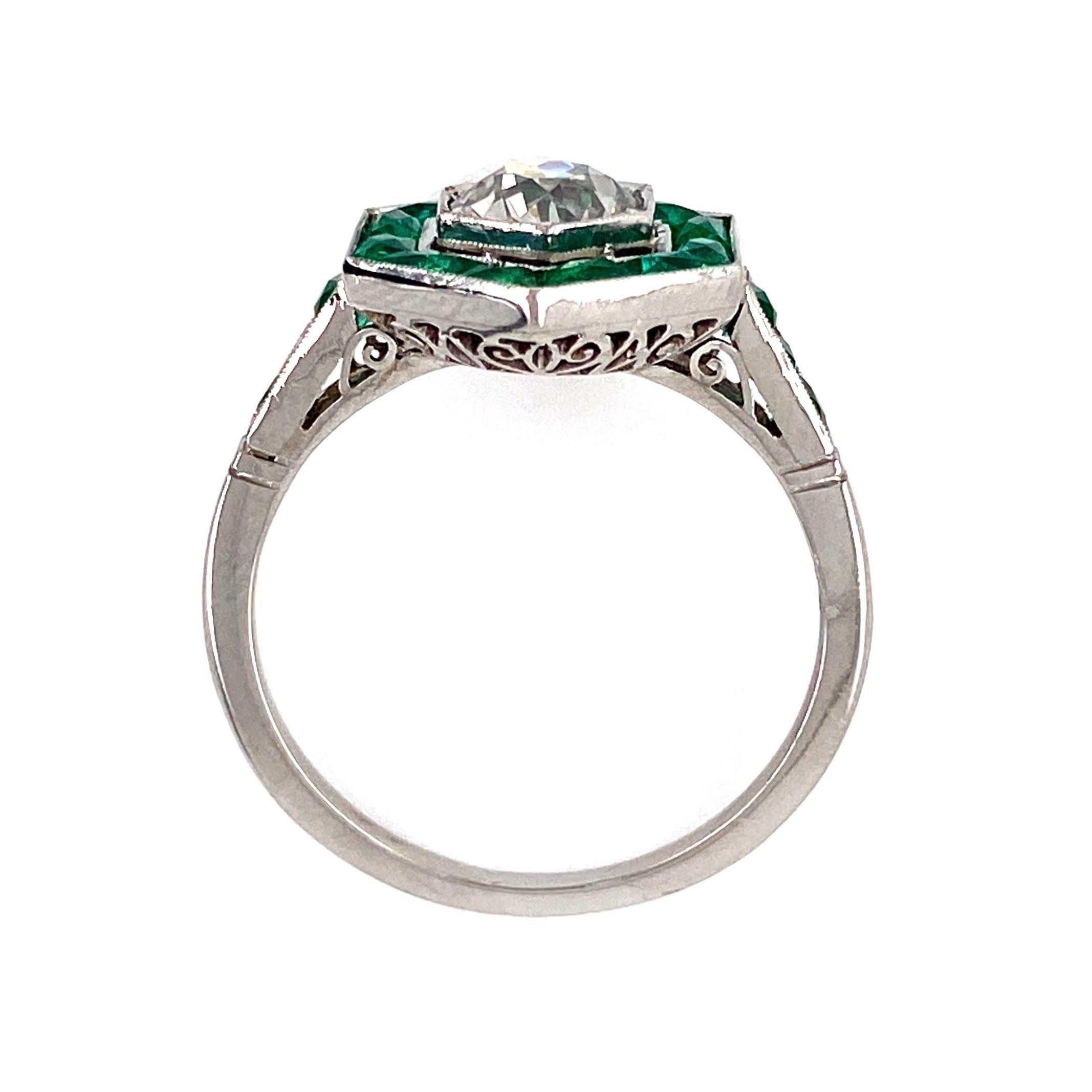 Women's Emerald and Diamond Hexagon Art Deco Style Platinum Ring Fine Estate Jewelry
