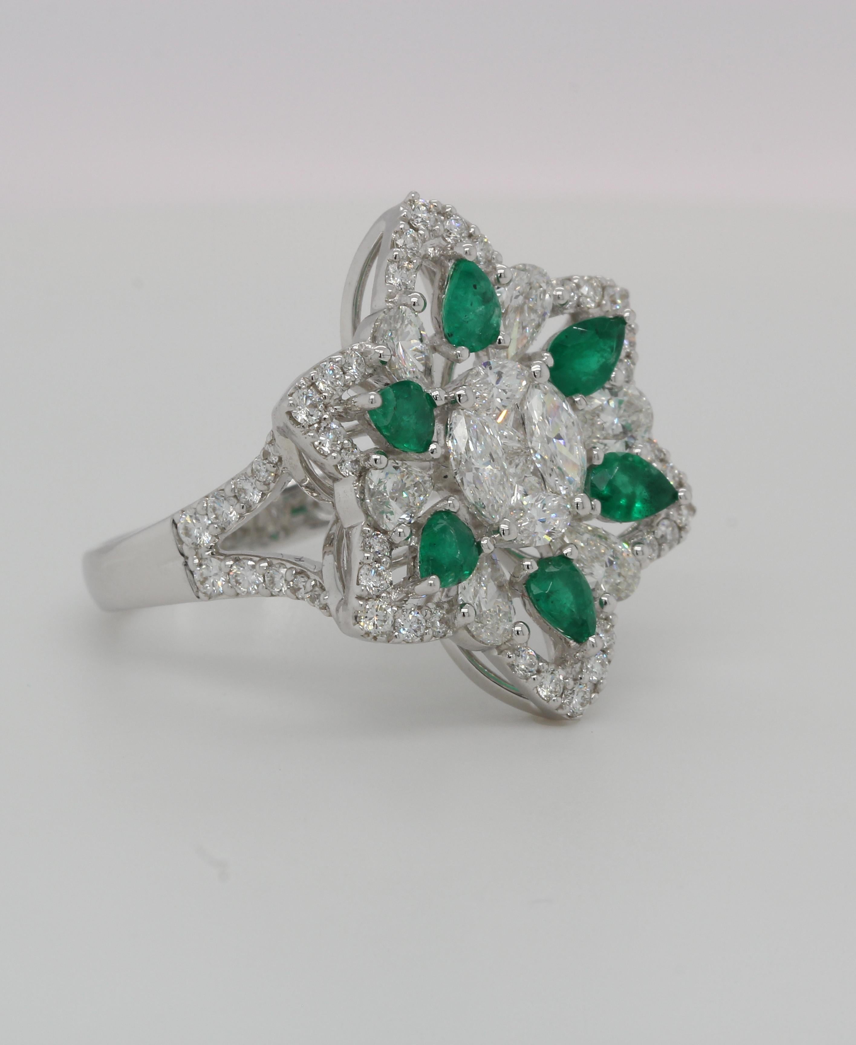 Pear Cut Emerald And Diamond Illusion Ring In 18 Karat Gold For Sale