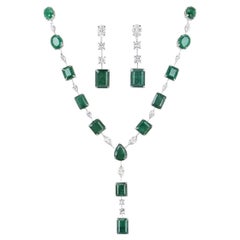 Emerald and Diamond Jewelry Suite with Choker Necklace and Earrings