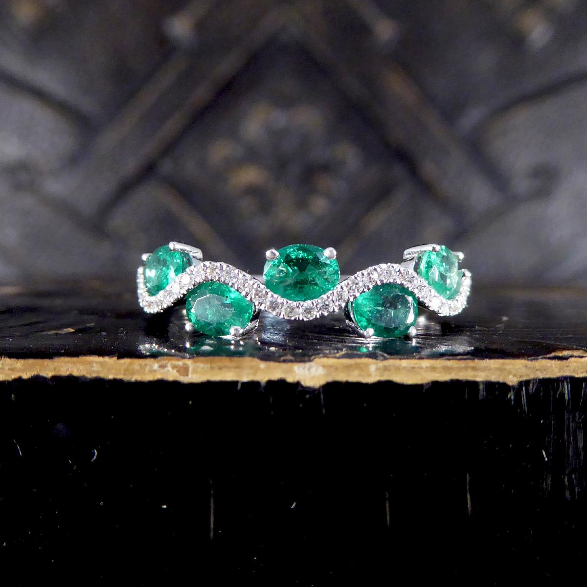 Emerald and Diamond Lazy River Ring in 18ct White Gold 4