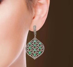 Emerald and Diamond Leaf Dangle Earring in Victorian Style