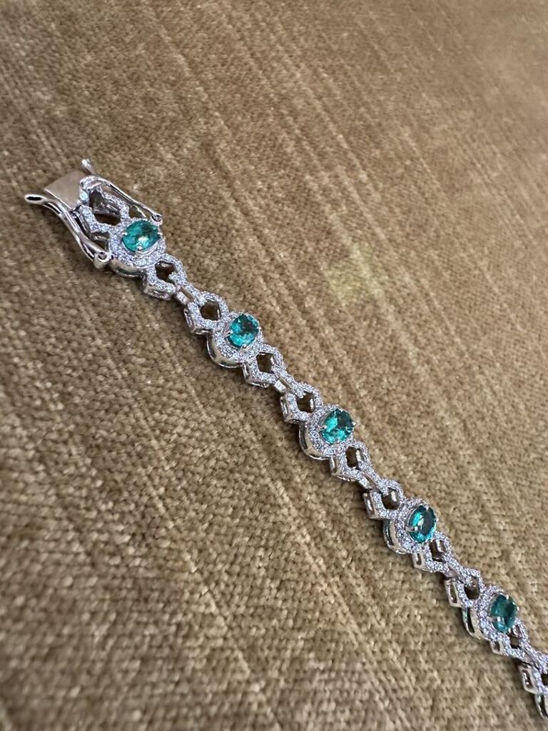 Women's or Men's Emerald and Diamond Line Bracelet in 18k White Gold For Sale