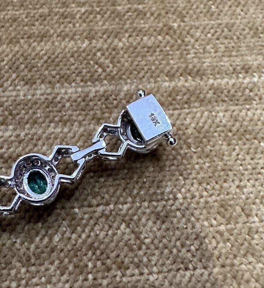 Emerald and Diamond Line Bracelet in 18k White Gold For Sale 2