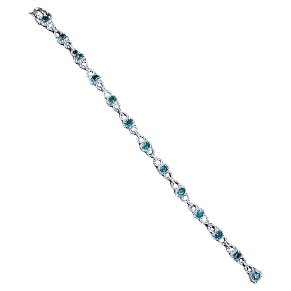 Emerald and Diamond Line Bracelet in 18k White Gold For Sale