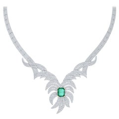 Emerald And Diamond Necklace In 18K White Gold