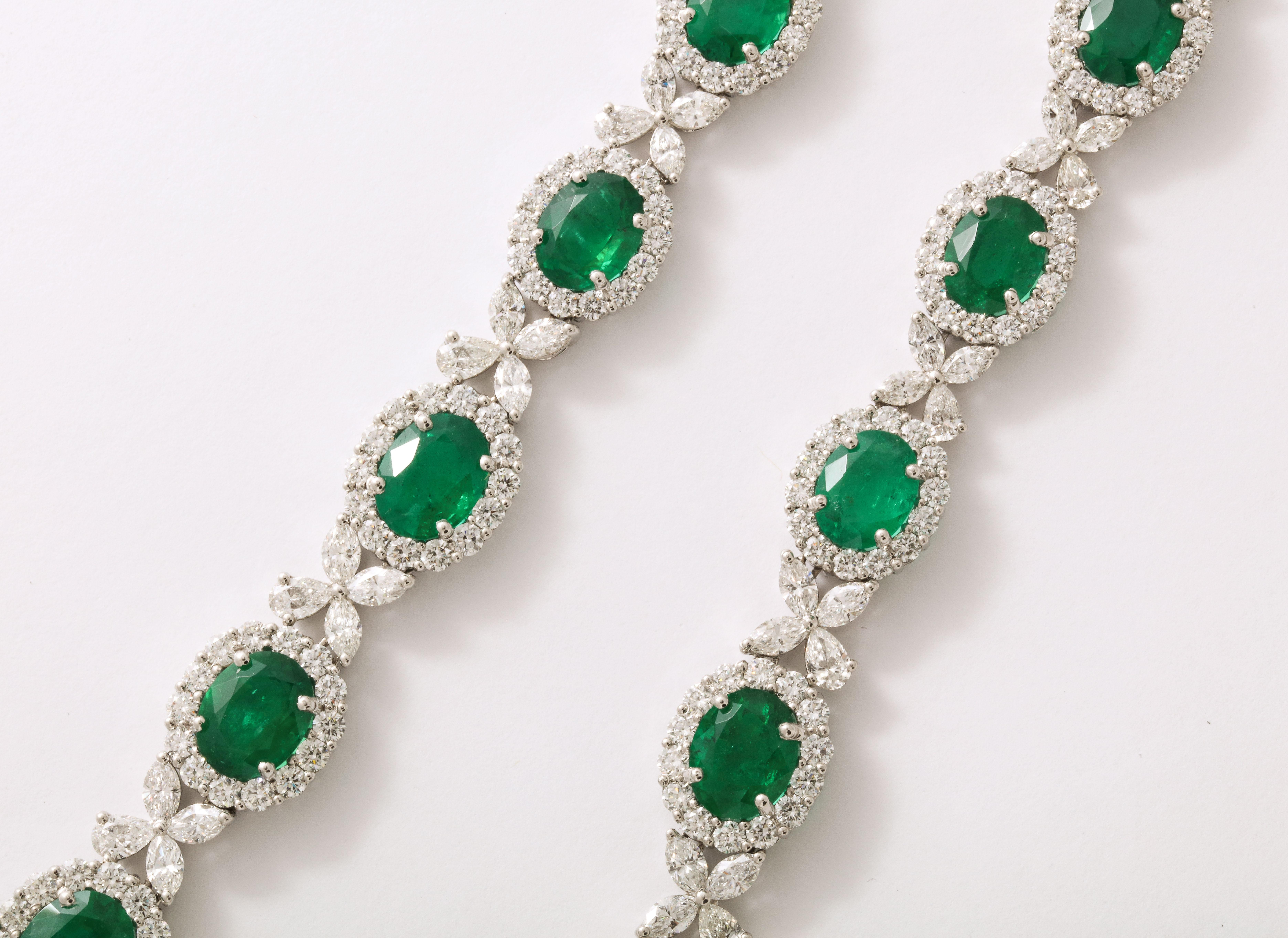 Emerald and Diamond Necklace For Sale 2