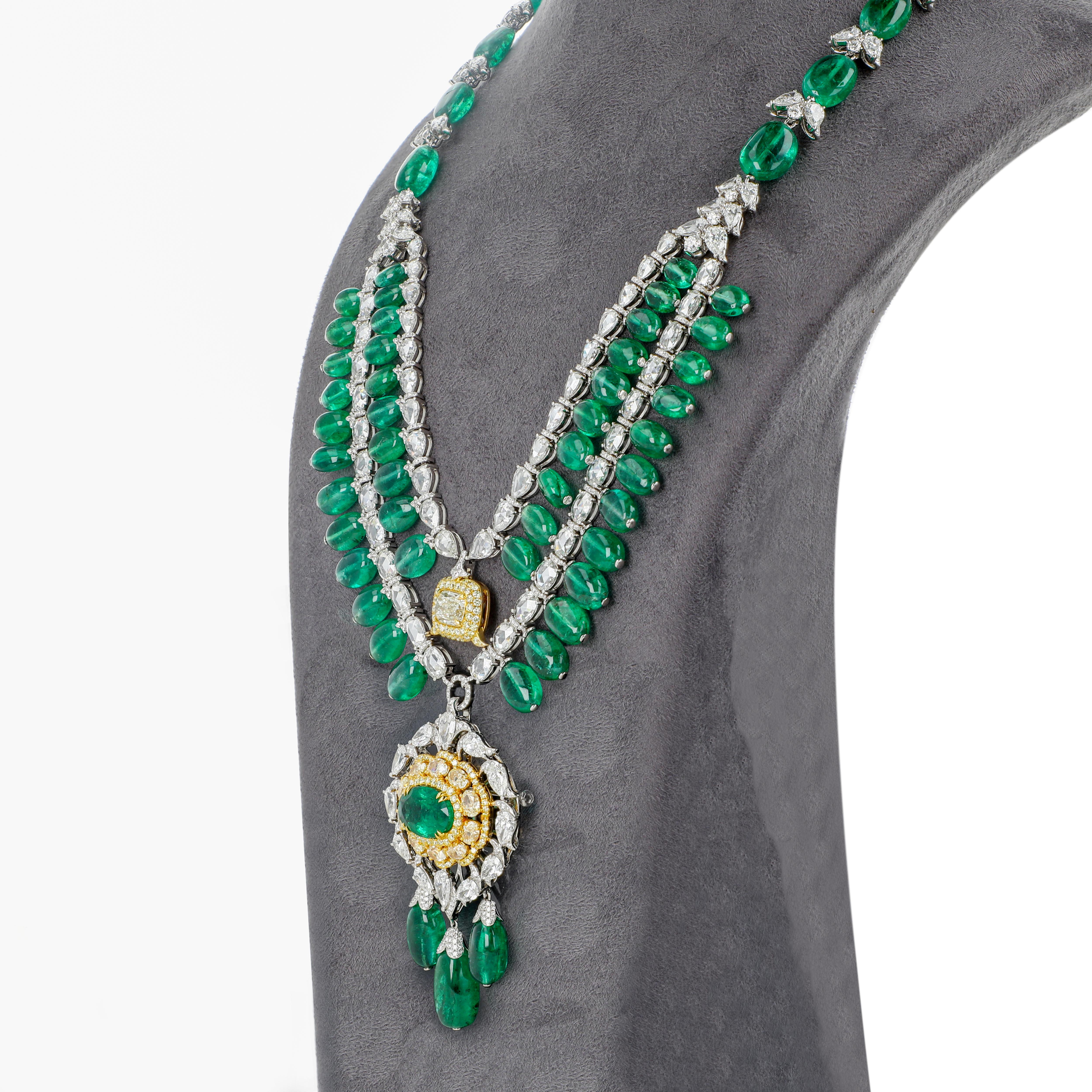 Halskette mit Smaragd und Diamanten (Rosenschliff)