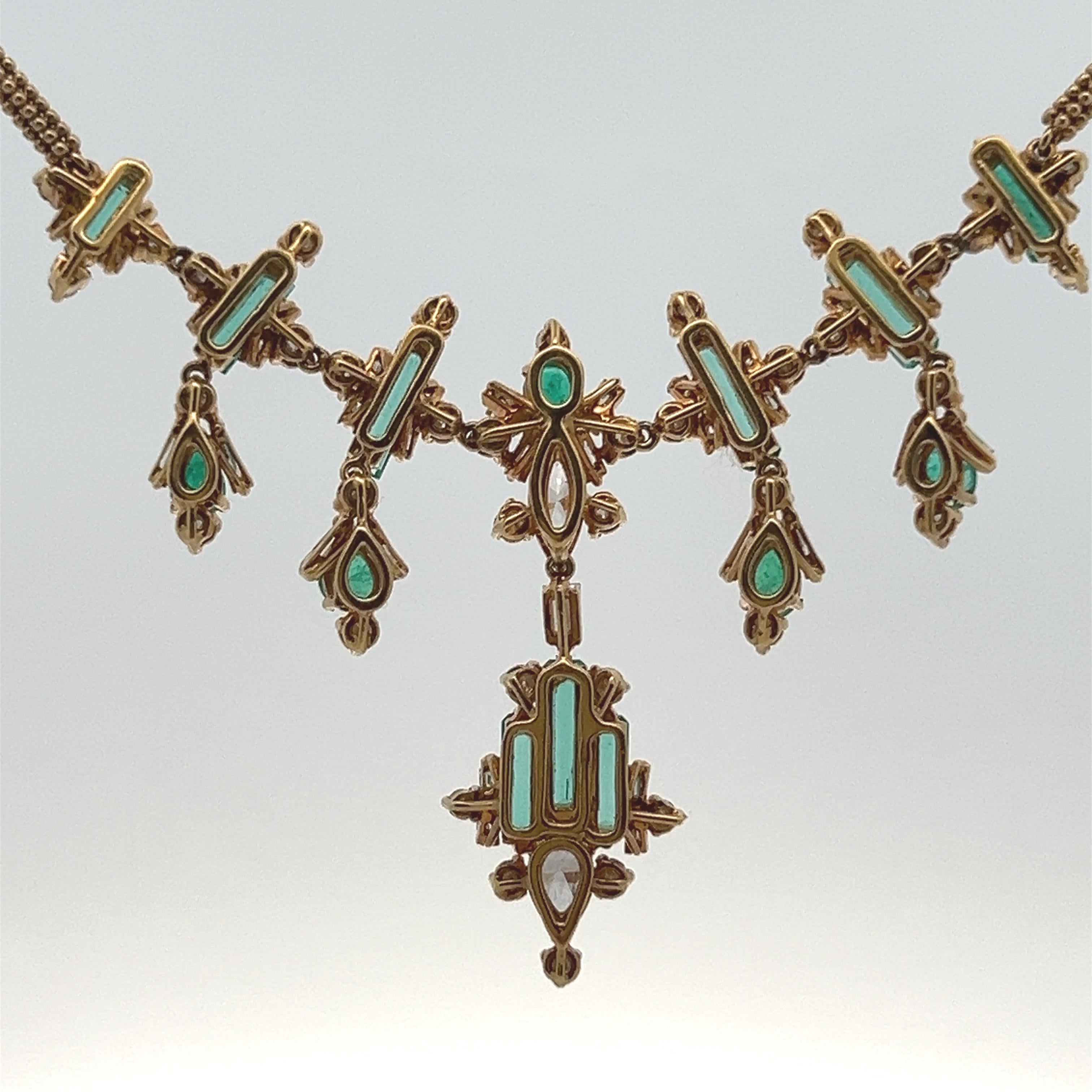 Collana di smeraldi e diamanti in vendita 2