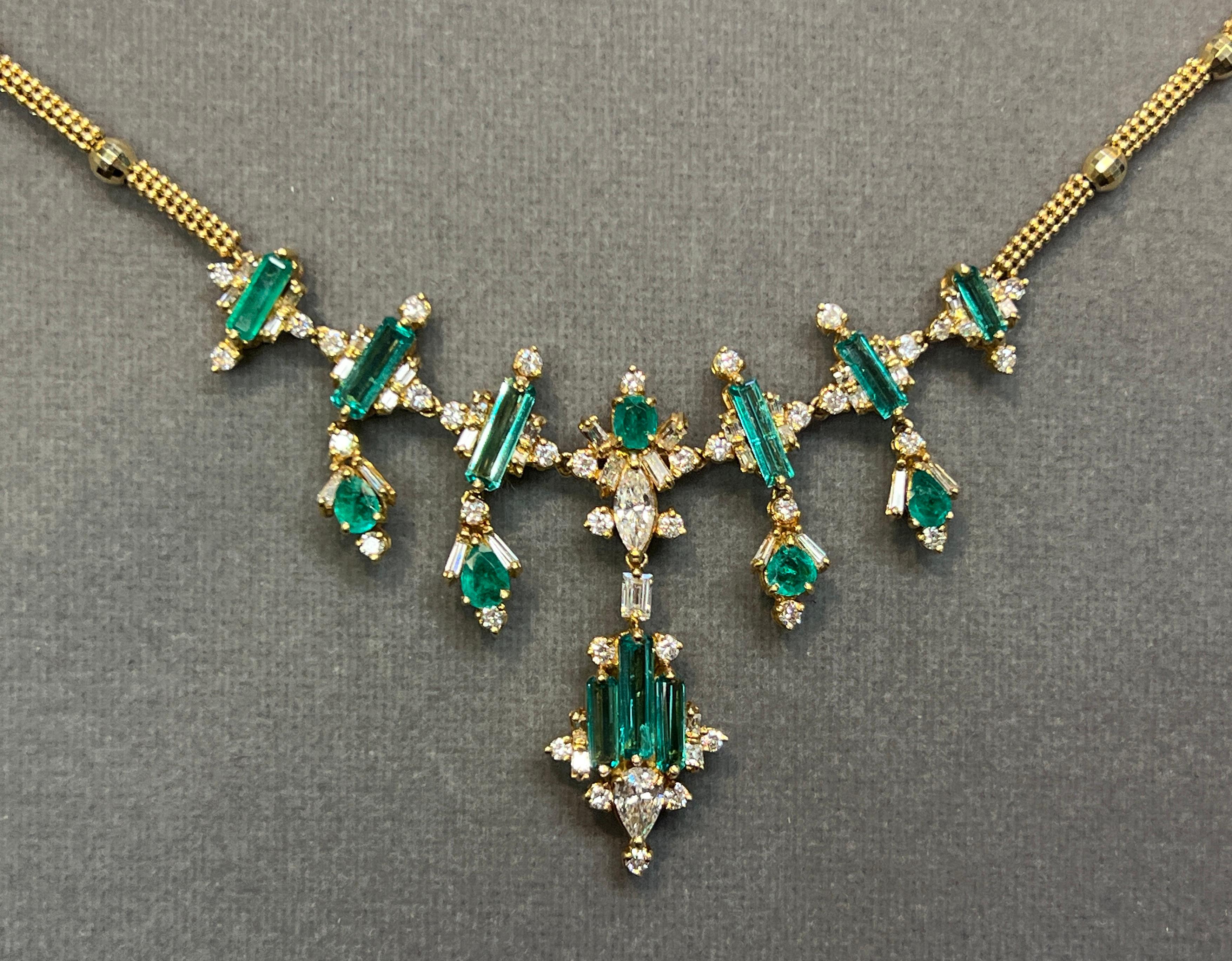 Collana di smeraldi e diamanti in vendita 3