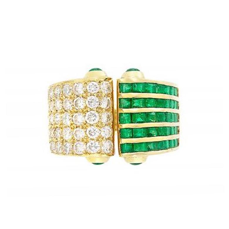 Emerald and Diamond Open Ring, 18 Karat Yellow Gold In Excellent Condition In New York, NY