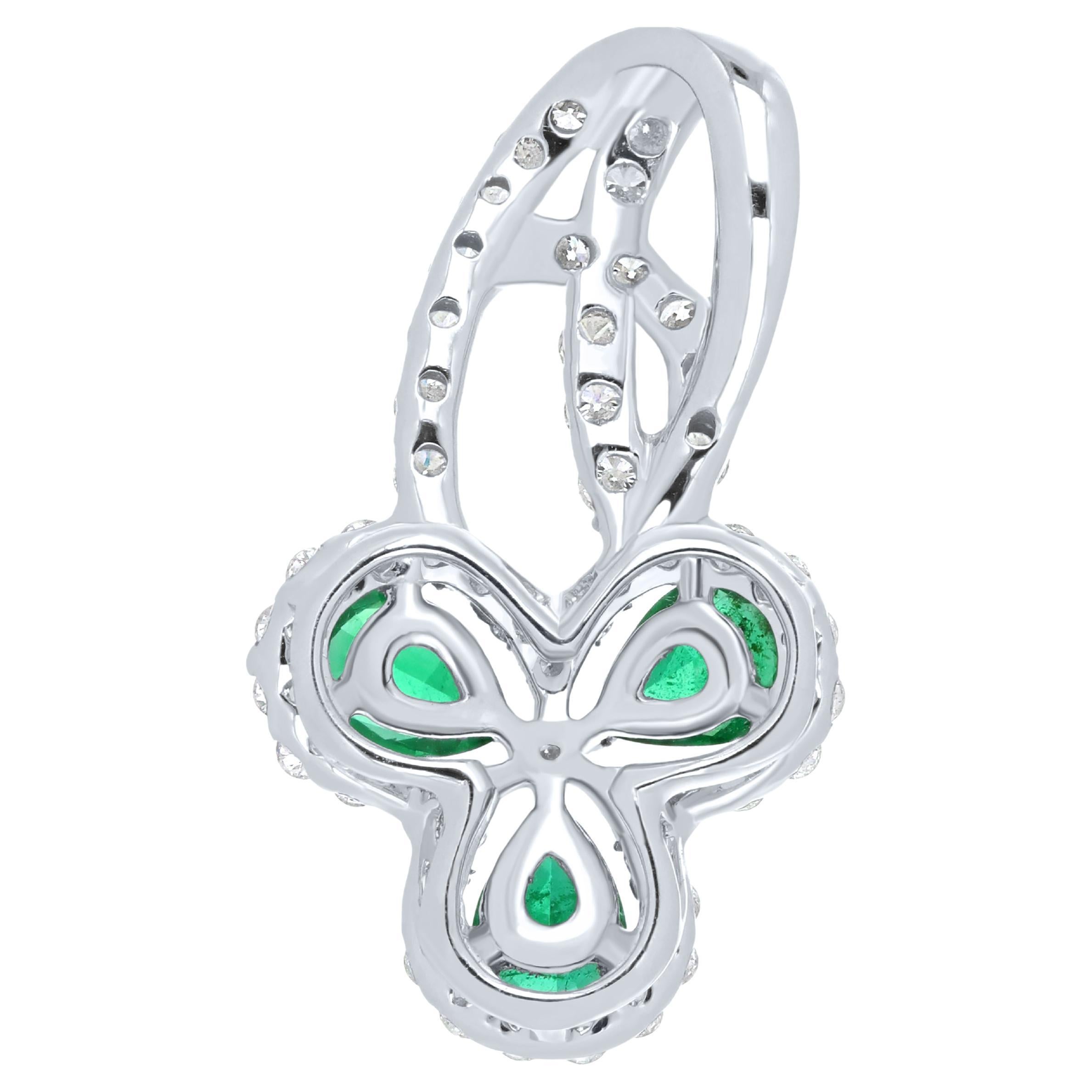 Emerald and Diamond Pendant 18 Karat White Gold In New Condition For Sale In JAIPUR, IN